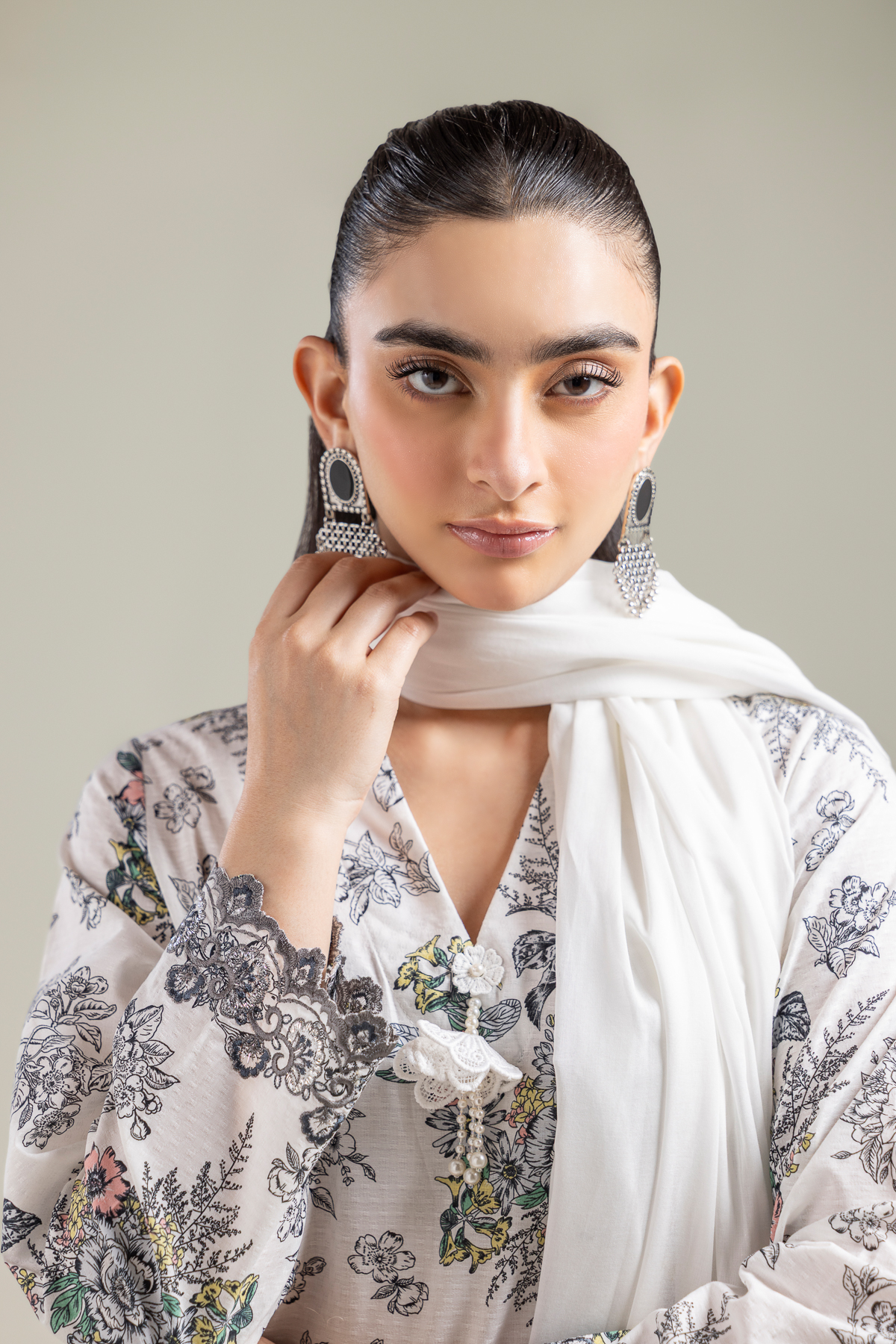 Embroidered Lawn Lawn Floral Dupatta - 1-26-142-A-A-VG