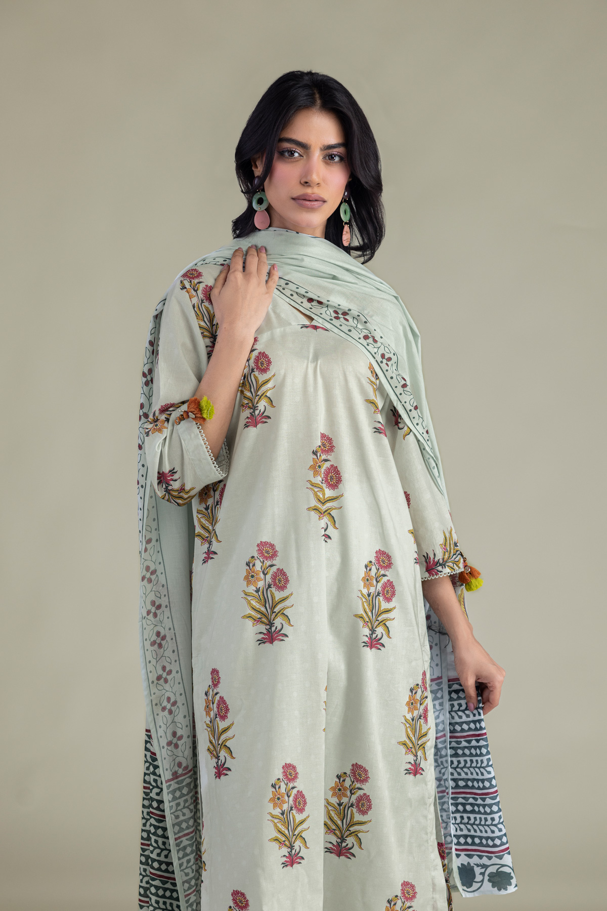 Printed Lawn Printed Cambric Dupatta - 1-26-102-A-F-VG