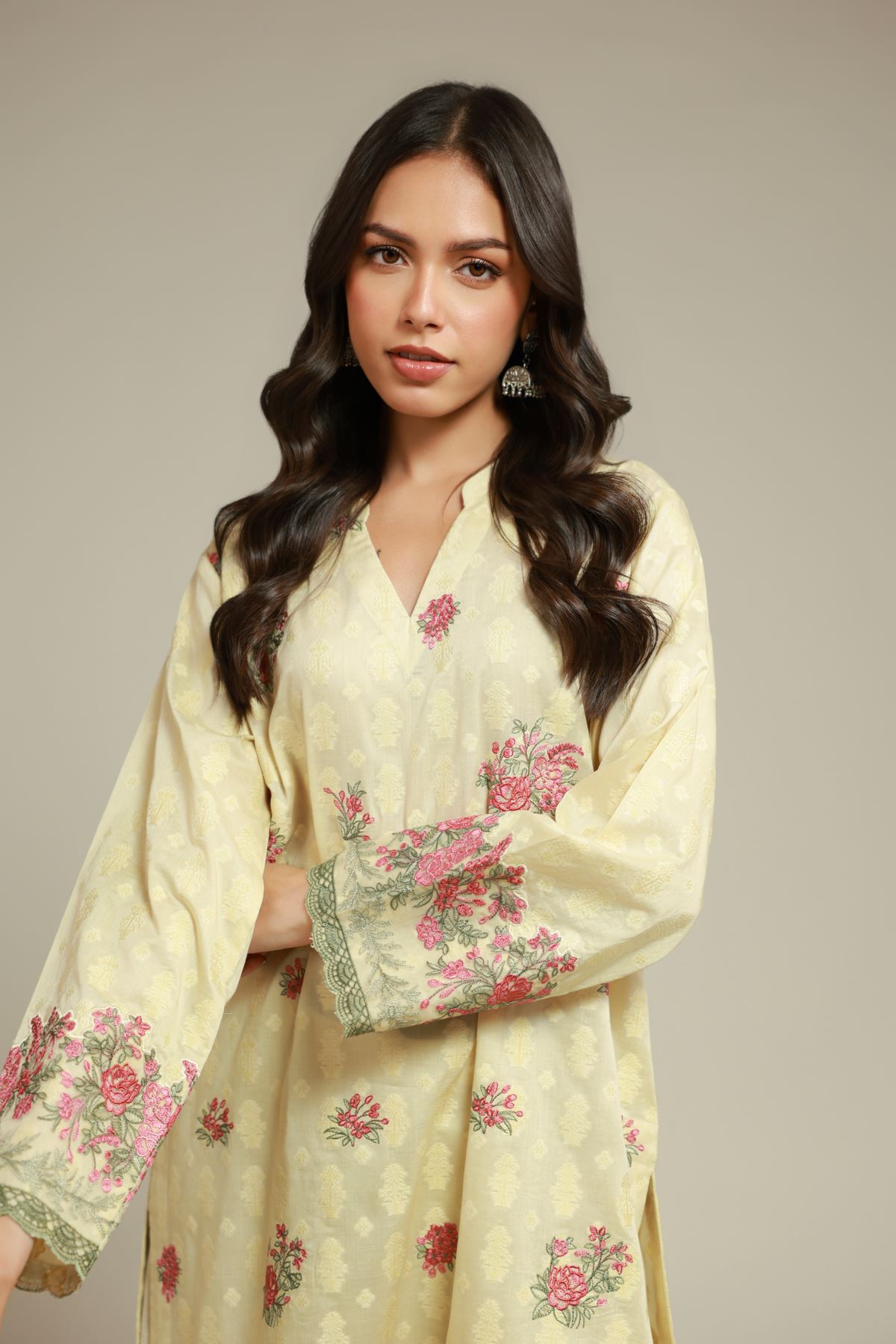 Embroidered Broshia 2-Piece Tailored Set - T-A113-26-111EE1-VG