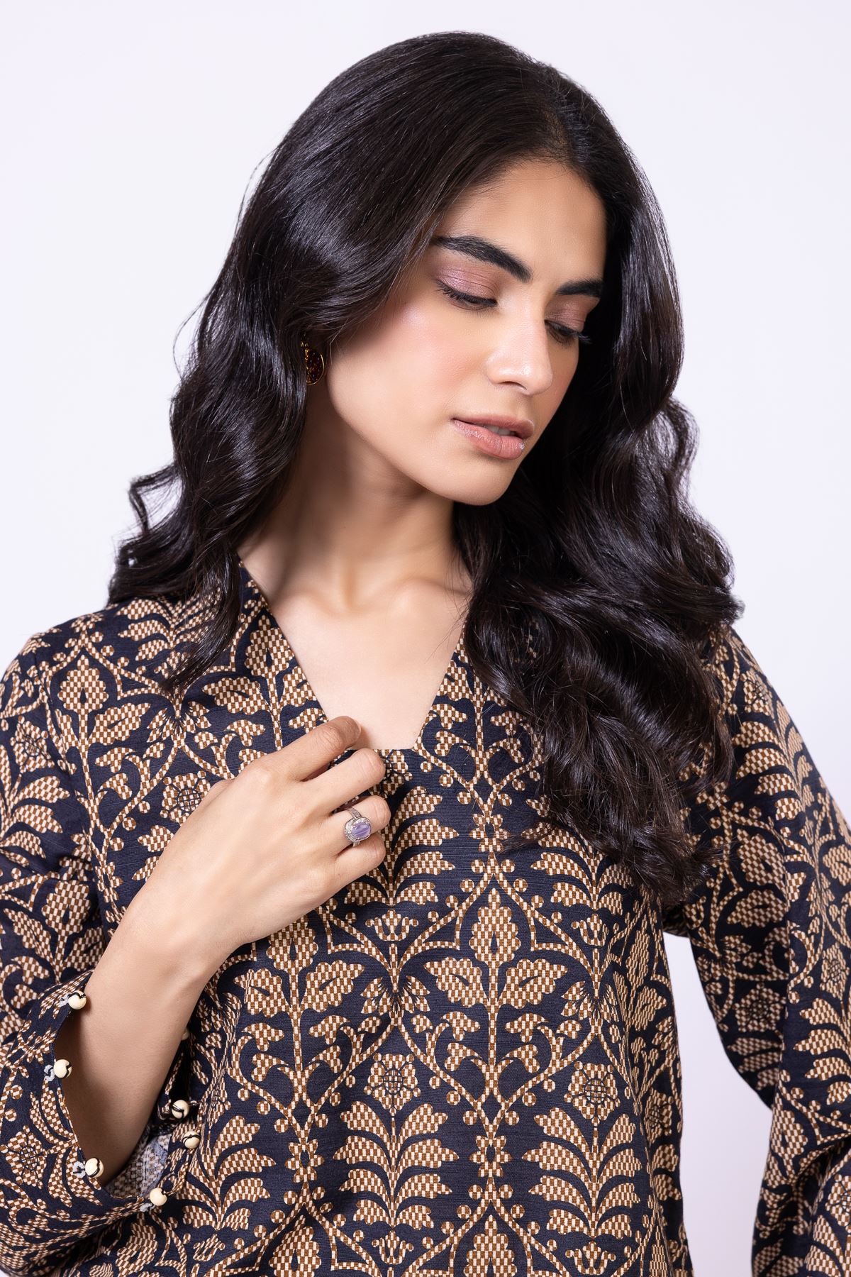 Printed Khaddar Kurta - 25-10-10E7-03TB-VG
