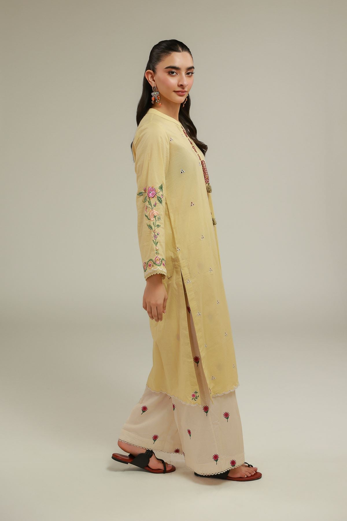 Embroidered Cambric Floral Cambric Pants - 1-26-140-A-F-VG
