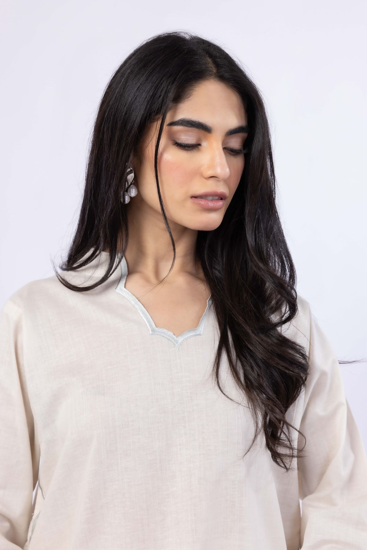Embroidered Linen Cotton Kurta - 25-09-11E14-08TA-VG