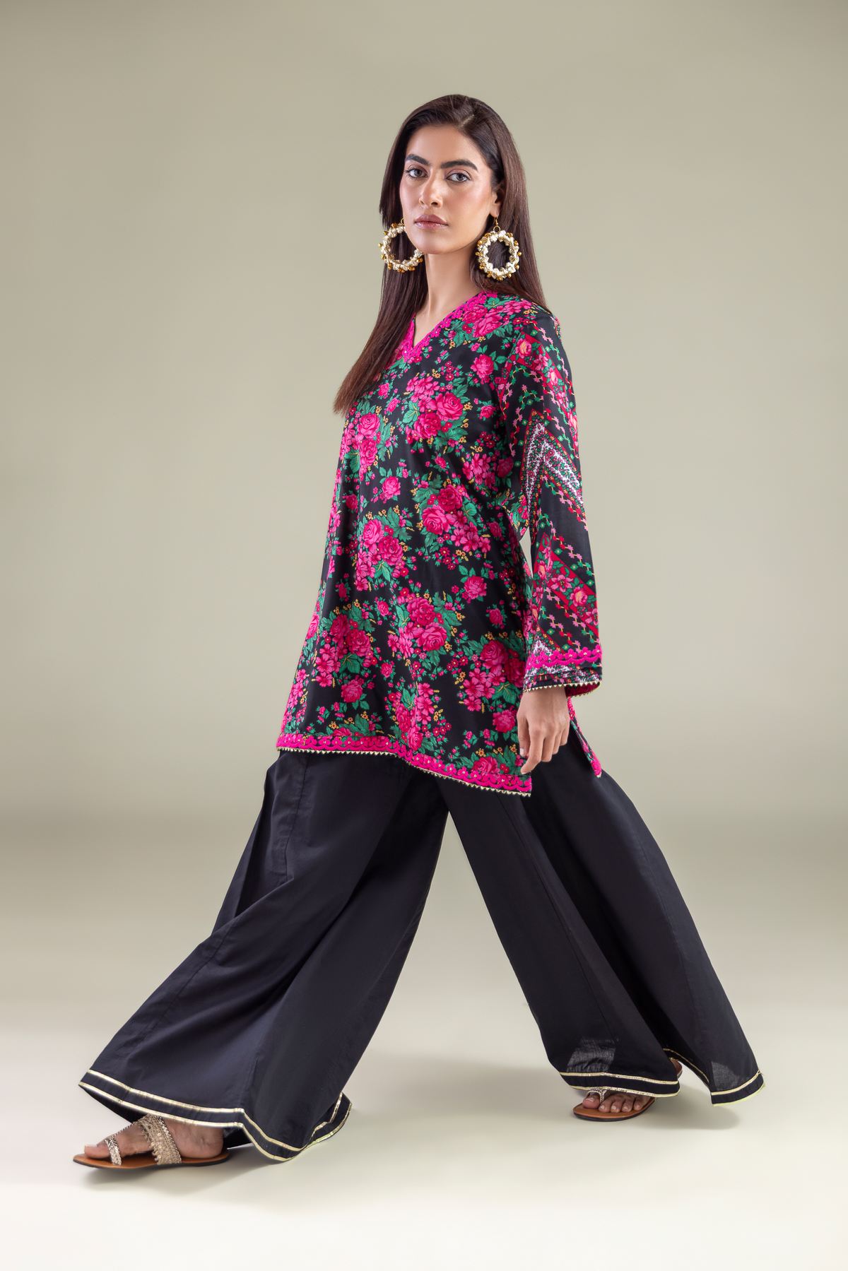 Embroidered Cambric Kurta - 1-26-112-A-F-VG