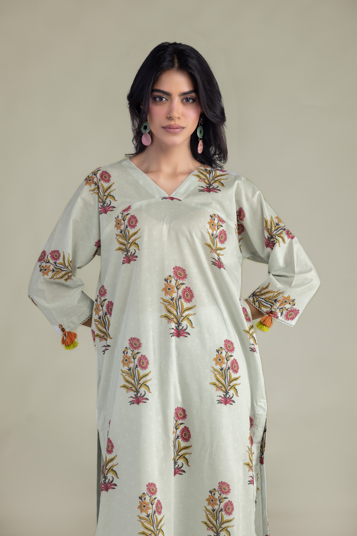Printed Cambric Floral V-Neck Kurta - 1-26-102-A-F-VG