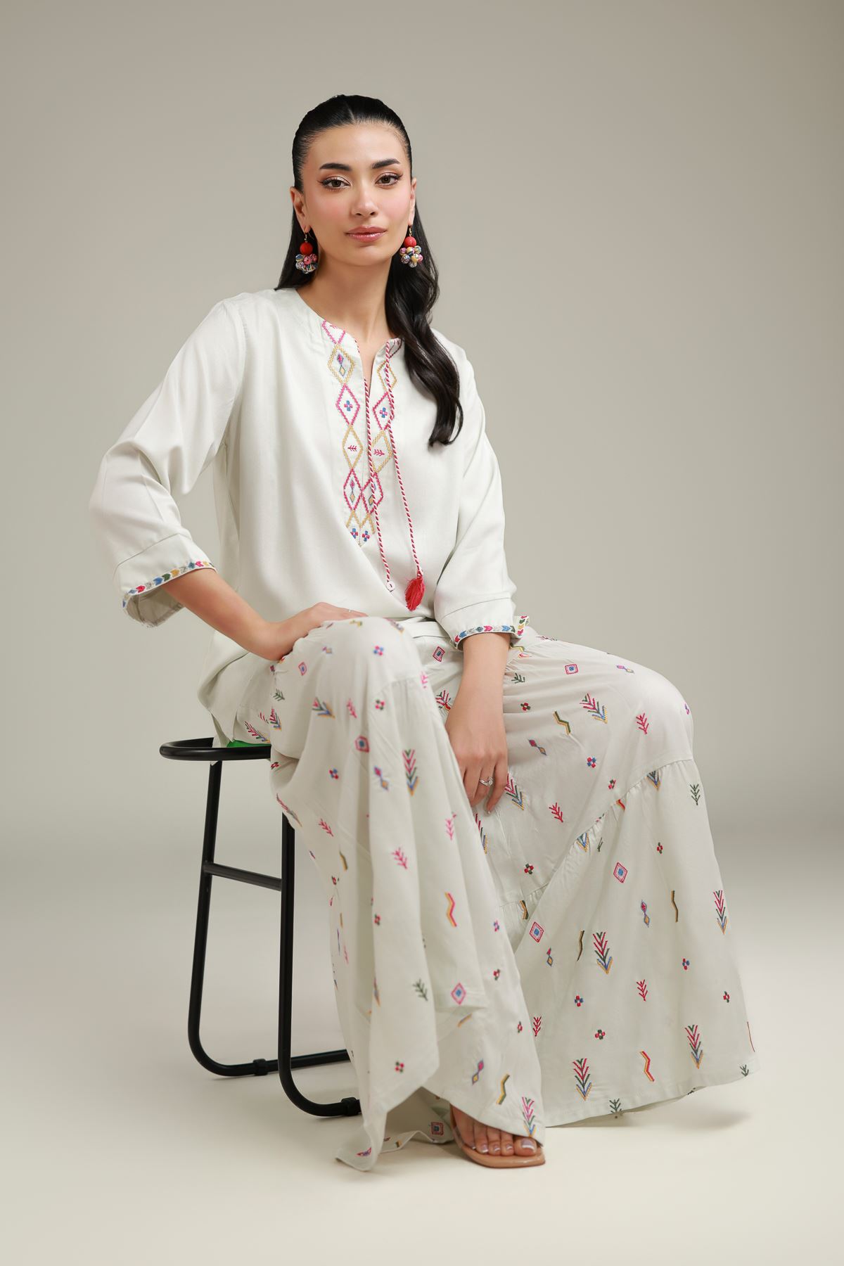 Embroidered Viscose Crepe Short Embroidered Tunic - 6-26-103-A-A-VG