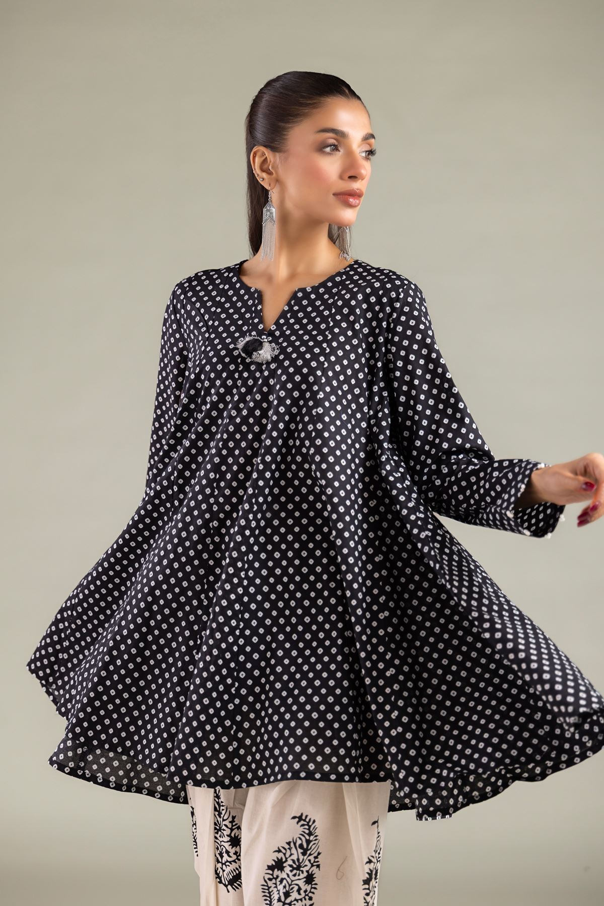 Printed Cambric Geometric V-Neck Kurta - 1-26-116-A-G-VG
