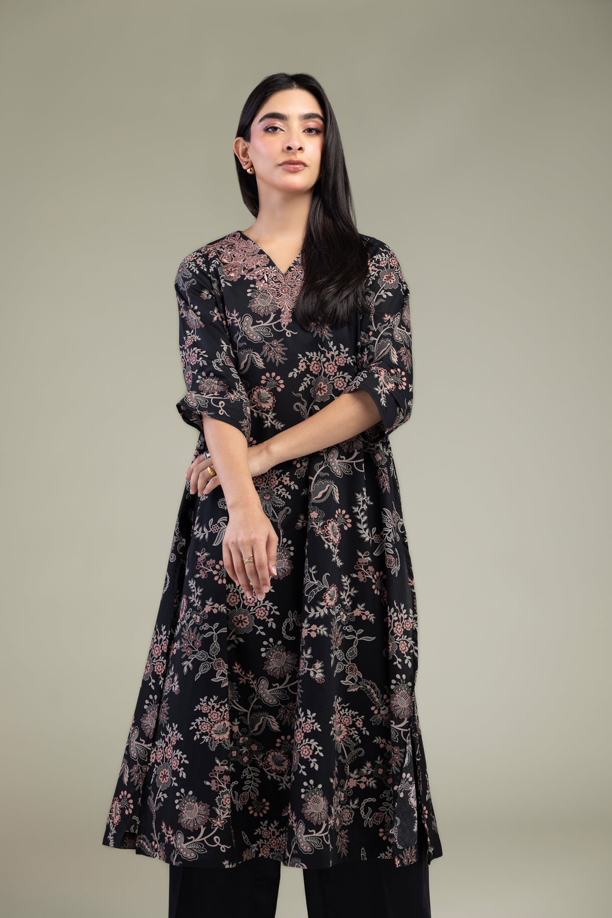 Embroidered Cambric Black Cambric Kurta - 2-26-308-A-G1-VG