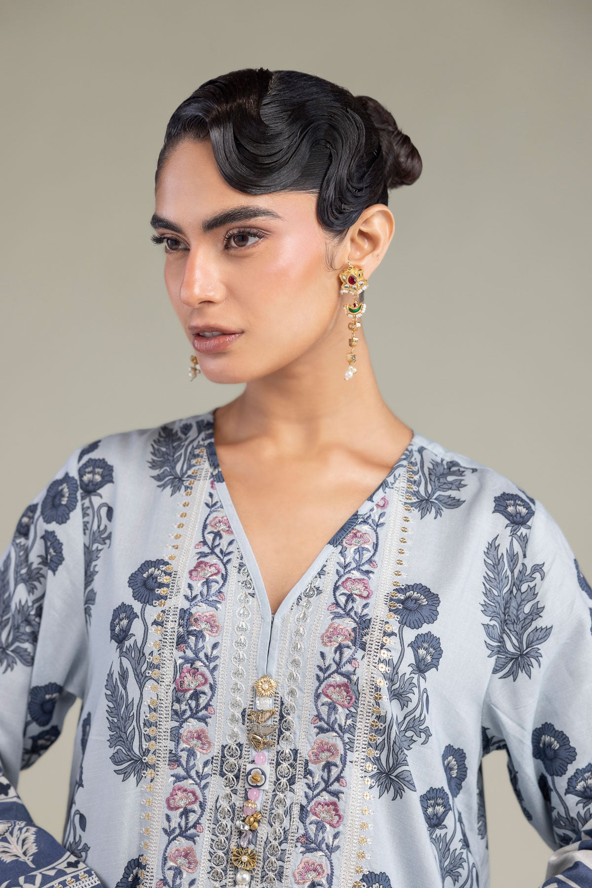 Embroidered Raw Silk V-Neck Floral Kurta - 1-26-102-A-F-VG