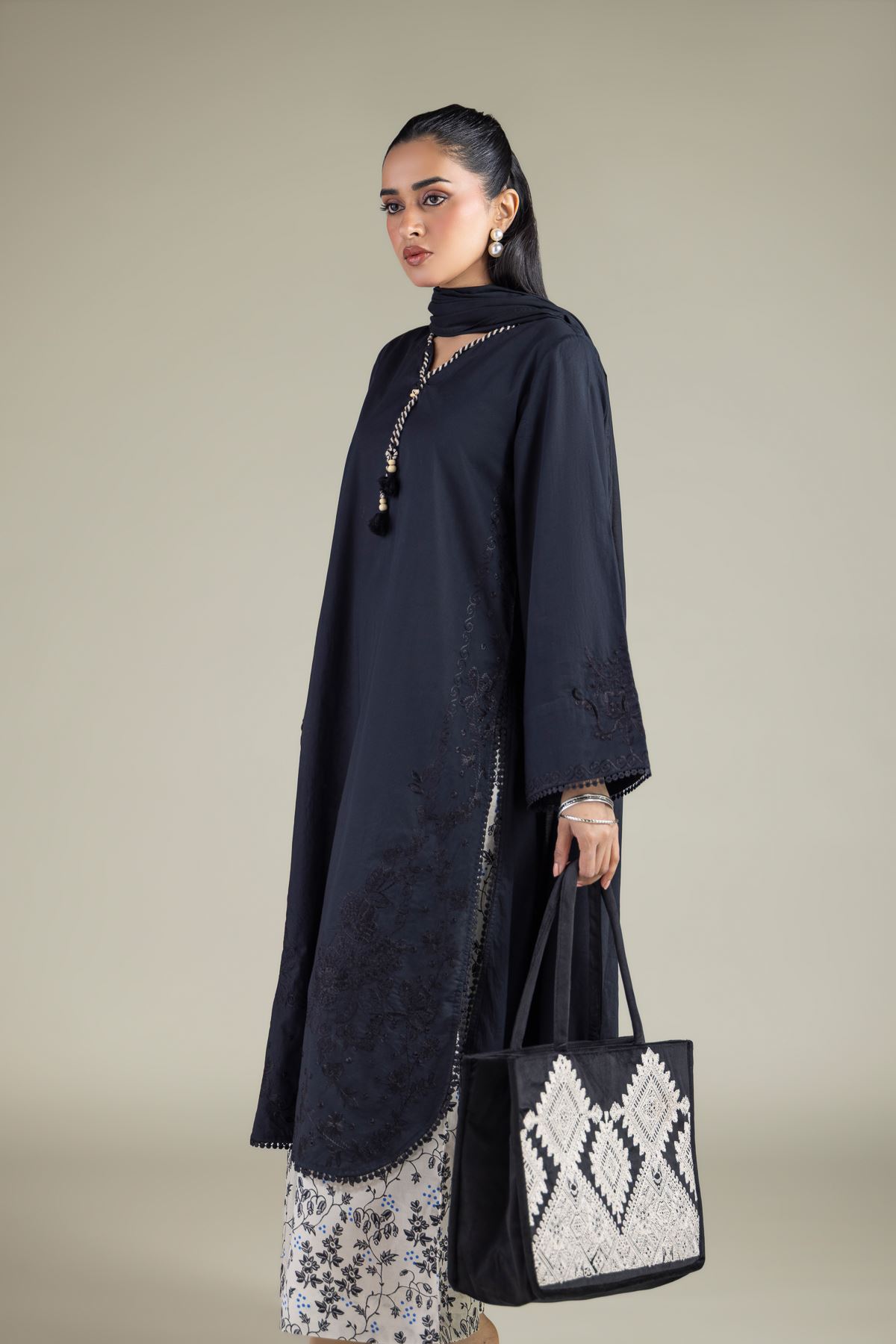 Embroidered Cambric V-Neck Longline Kurta - 2-26-103-A-C-VG