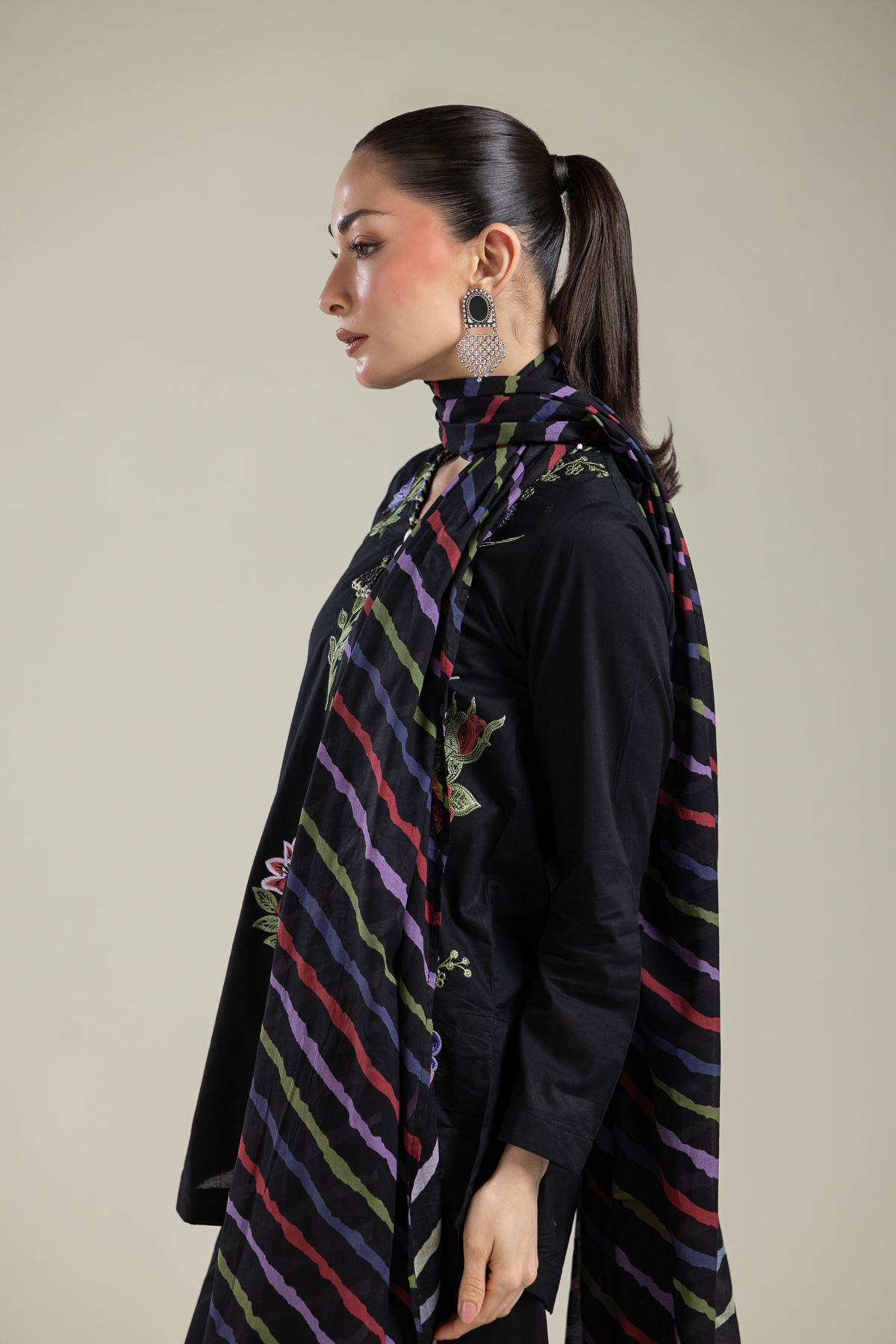 Embroidered Lawn Black Lawn Dupatta - 2-26-308-A-G1-VG
