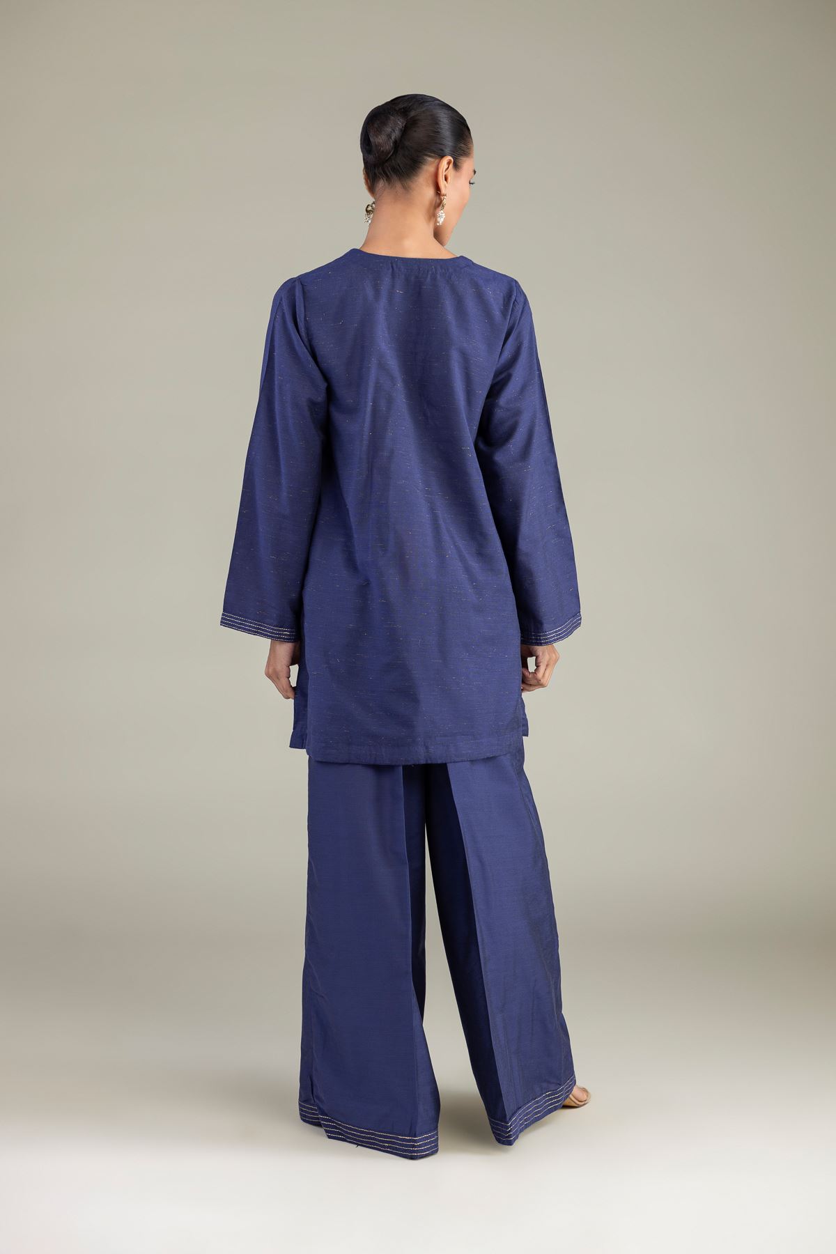 Dyed Mesuri Silk Solid V-Neck Kurta - 1-26-322-B-A1-VG