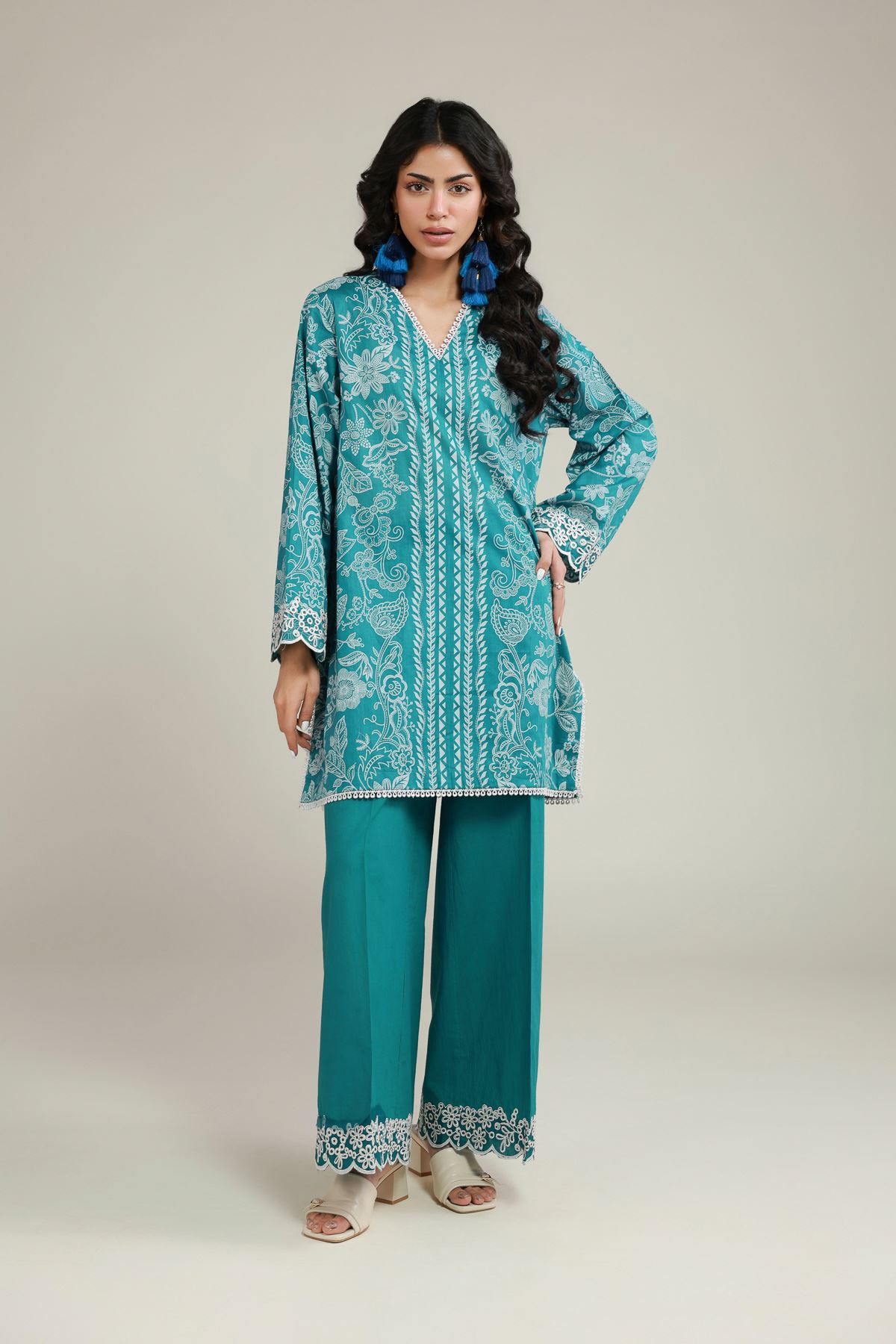 Embroidered Lawn 2 Piece Outfit - 1-26-145-A-C-VG