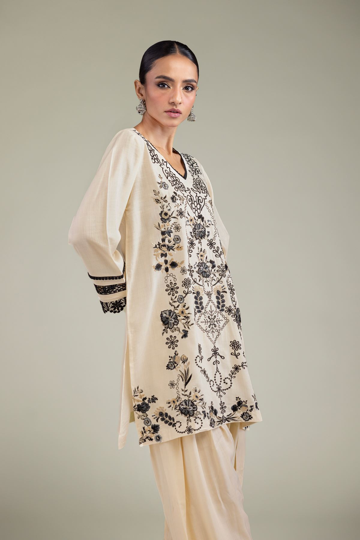 Embroidered Raw Silk Raw Silk Kurta - 2-26-209-A-D1-VG