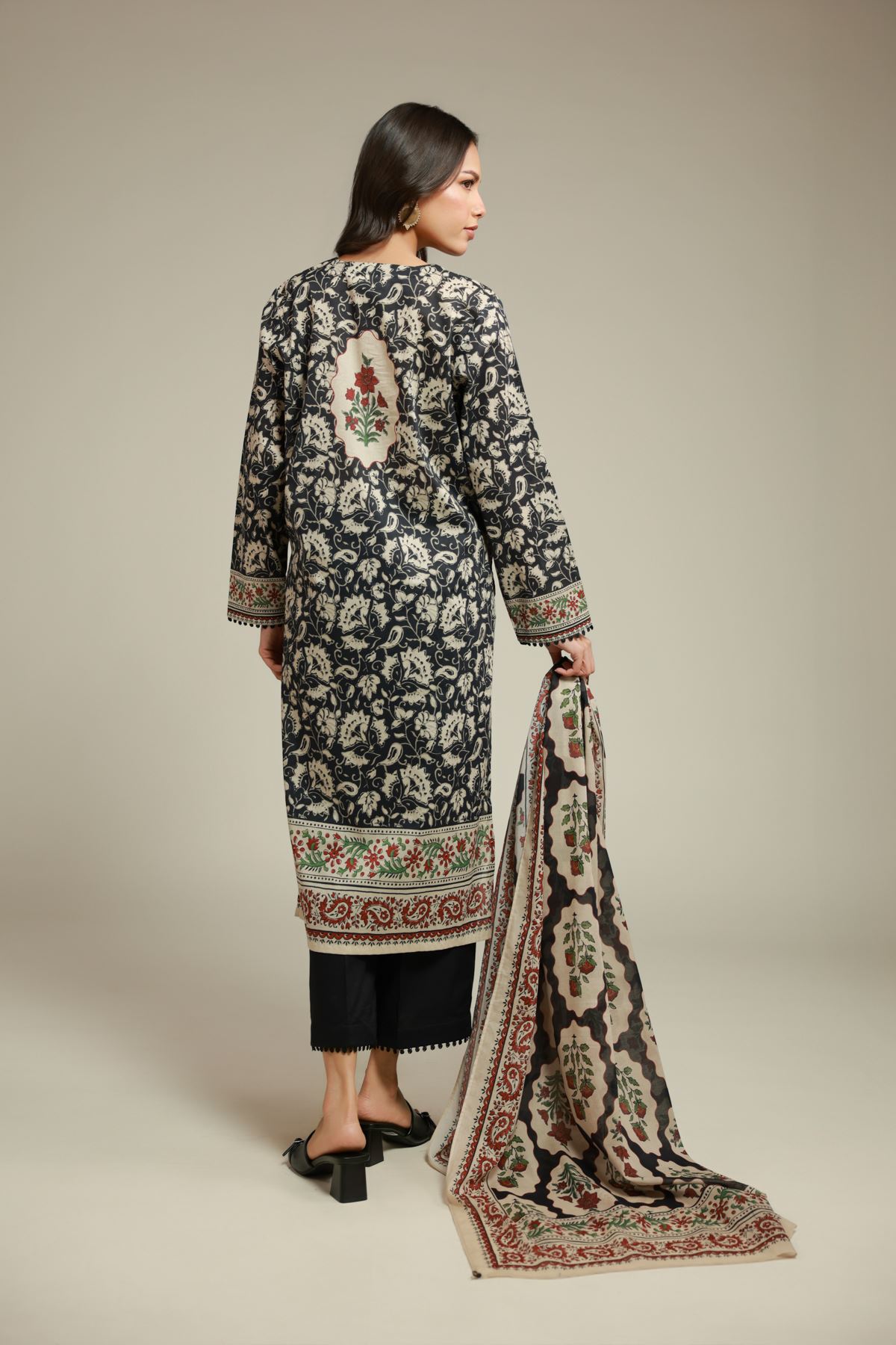 Printed Cambric Tailored 3-Piece Cambric - T-A33-26-112FB1-VG