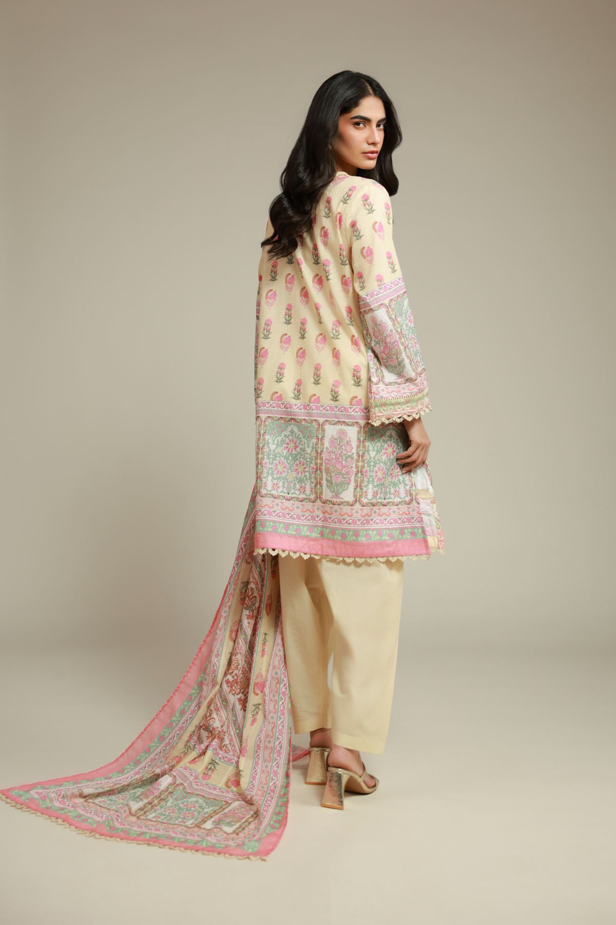 Embroidered Textured Lawn 3-Piece Tailored Lawn - T-A22-26-123FF2-VG