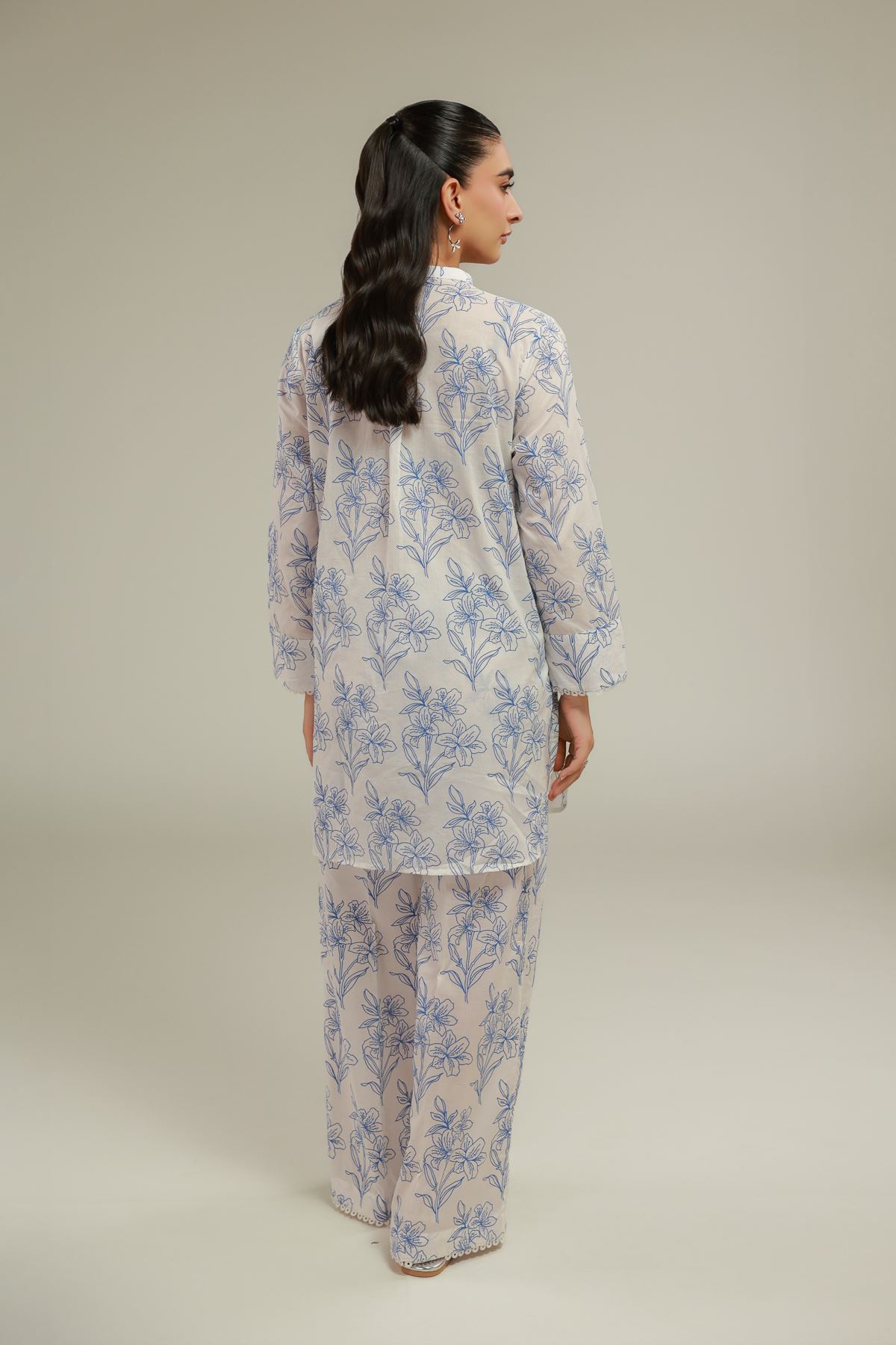 Cambric Floral Lace Kurta - 1-26-137-A-A-VG
