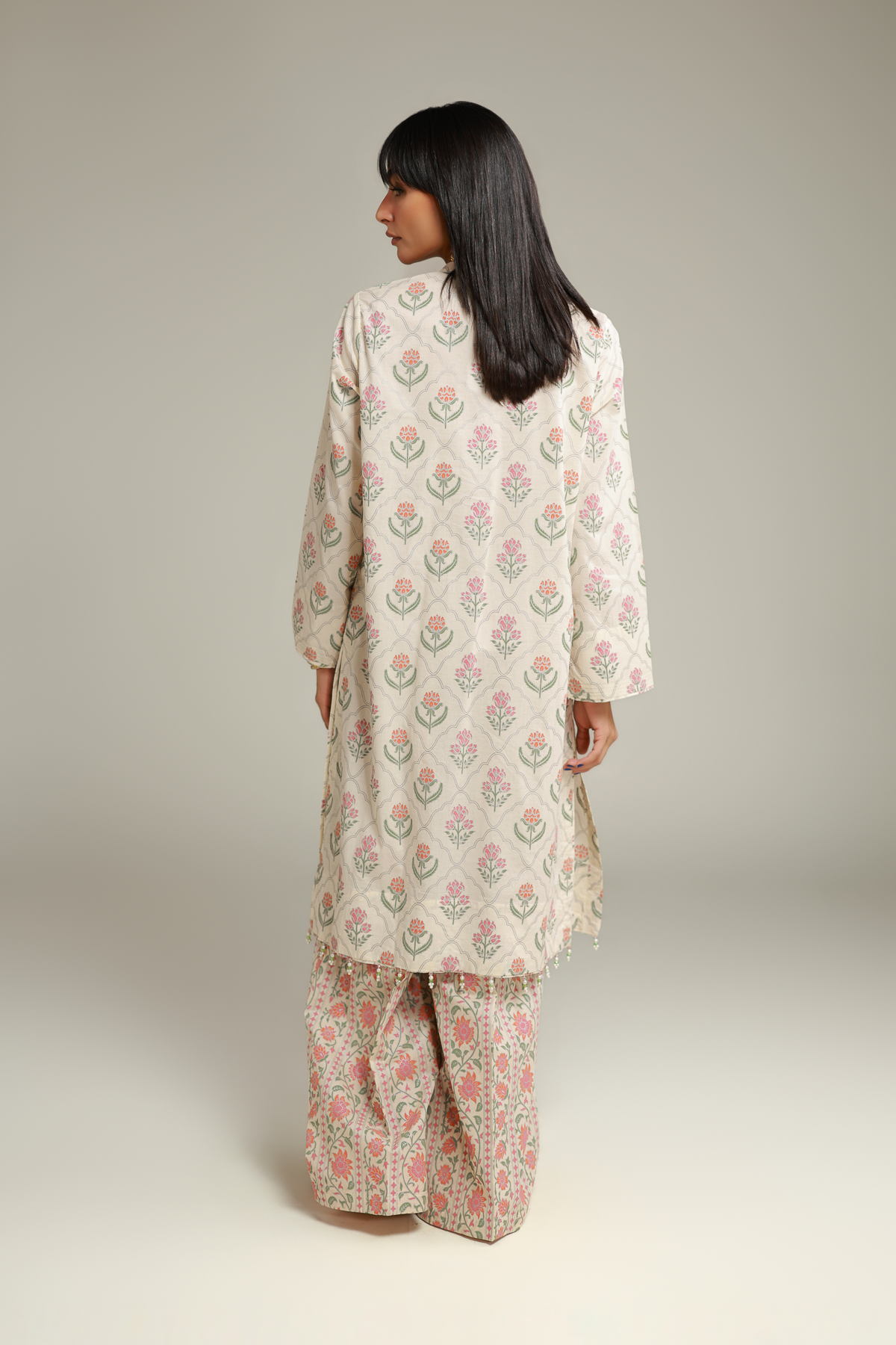 Printed Cambric Floral Off-White Kurta - T-A112-26-118EE1-VG