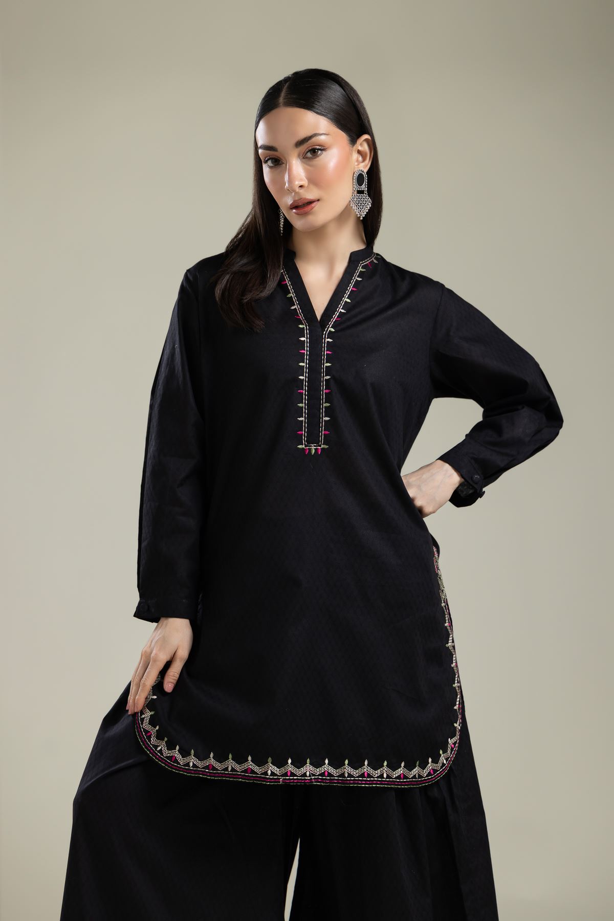 Embroidered Cotton Dobby Black Embroidered Kurta - 25-09-11E3-11TB-VG