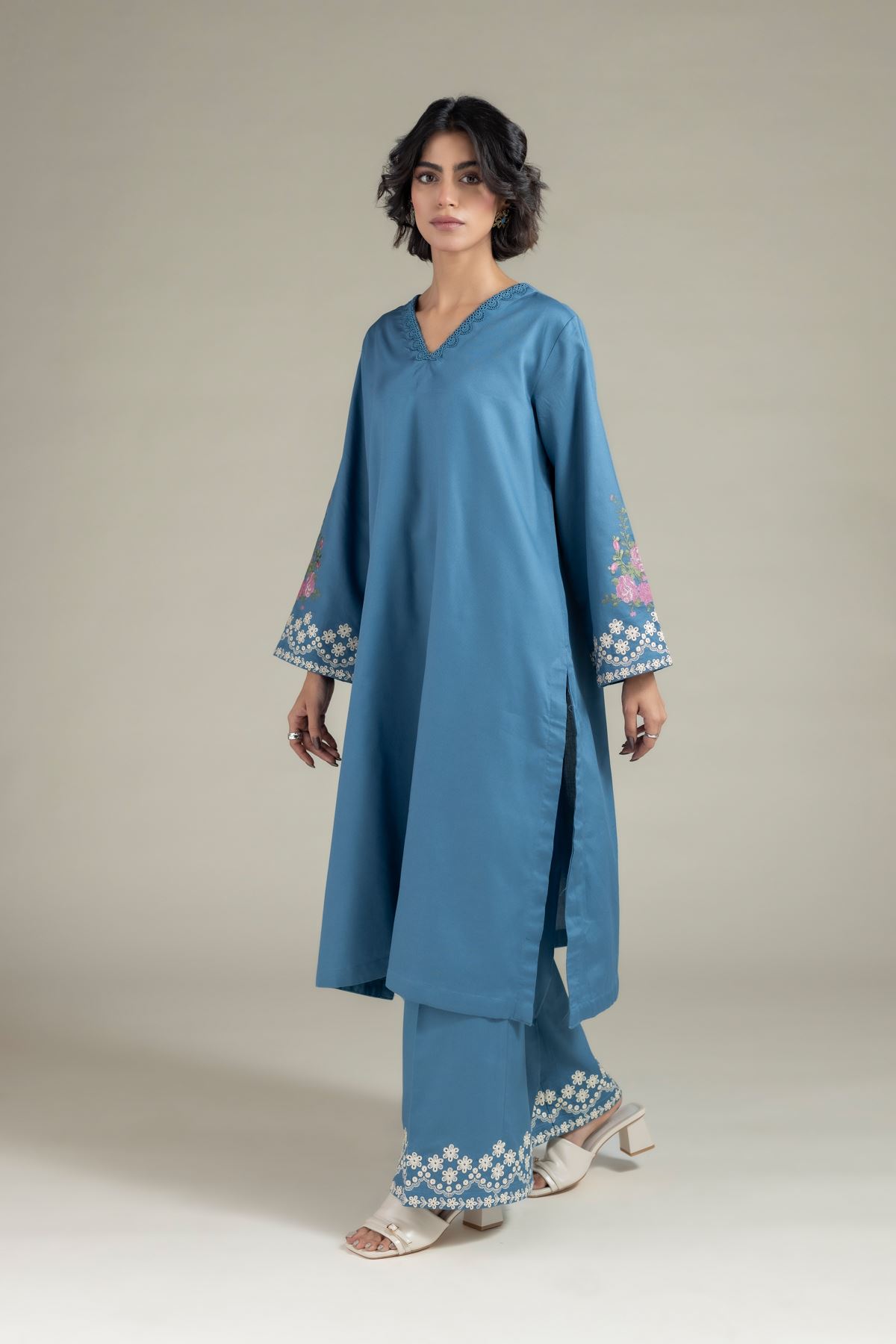 Embroidered Textured Cotton Pants - 25-10-12E5-05TB-VG