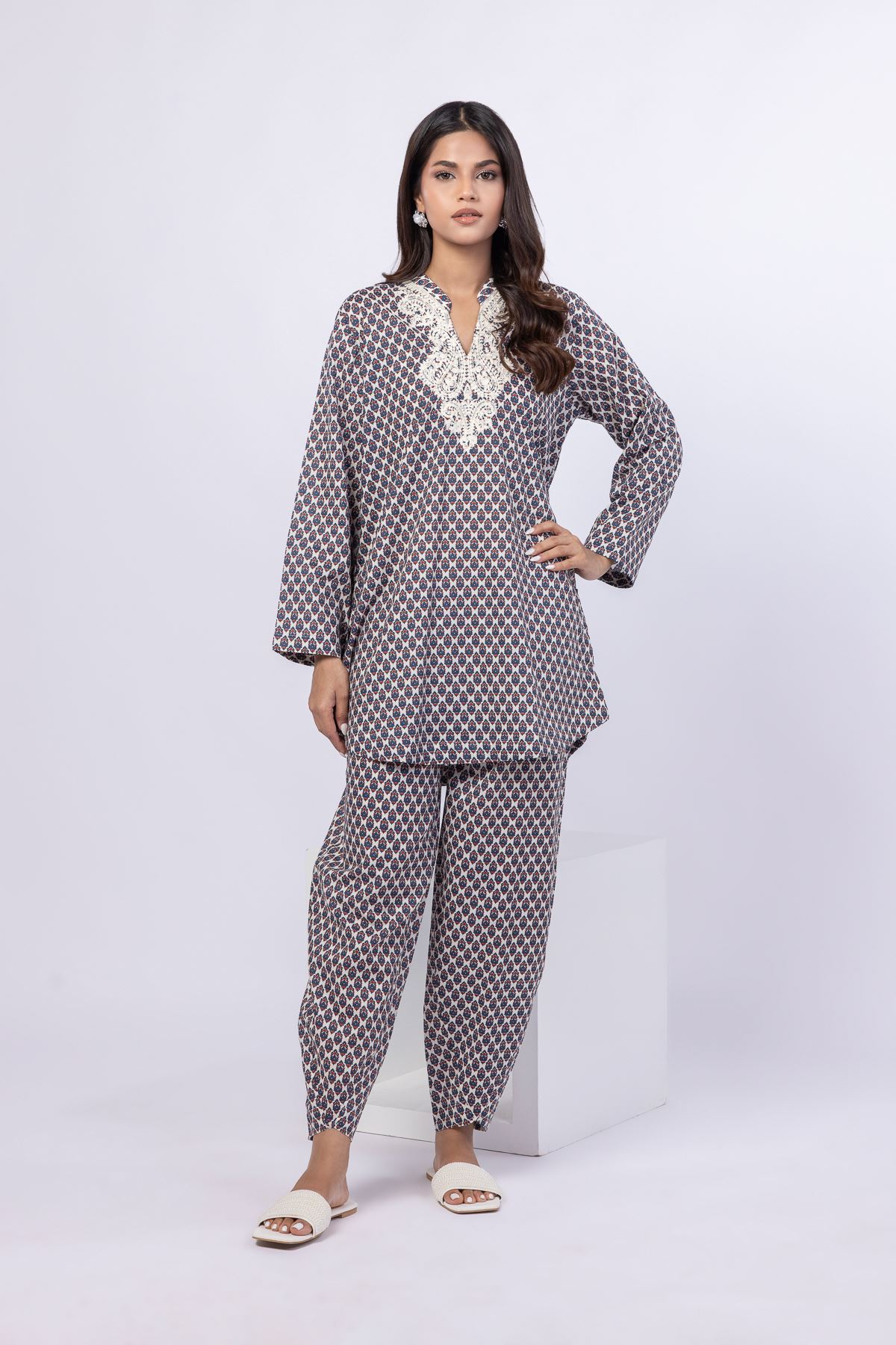 Buy Kurta | 0.0 N/A | 25-06-6E8-03TA-VG_MULTI | Khaadi Pakistan