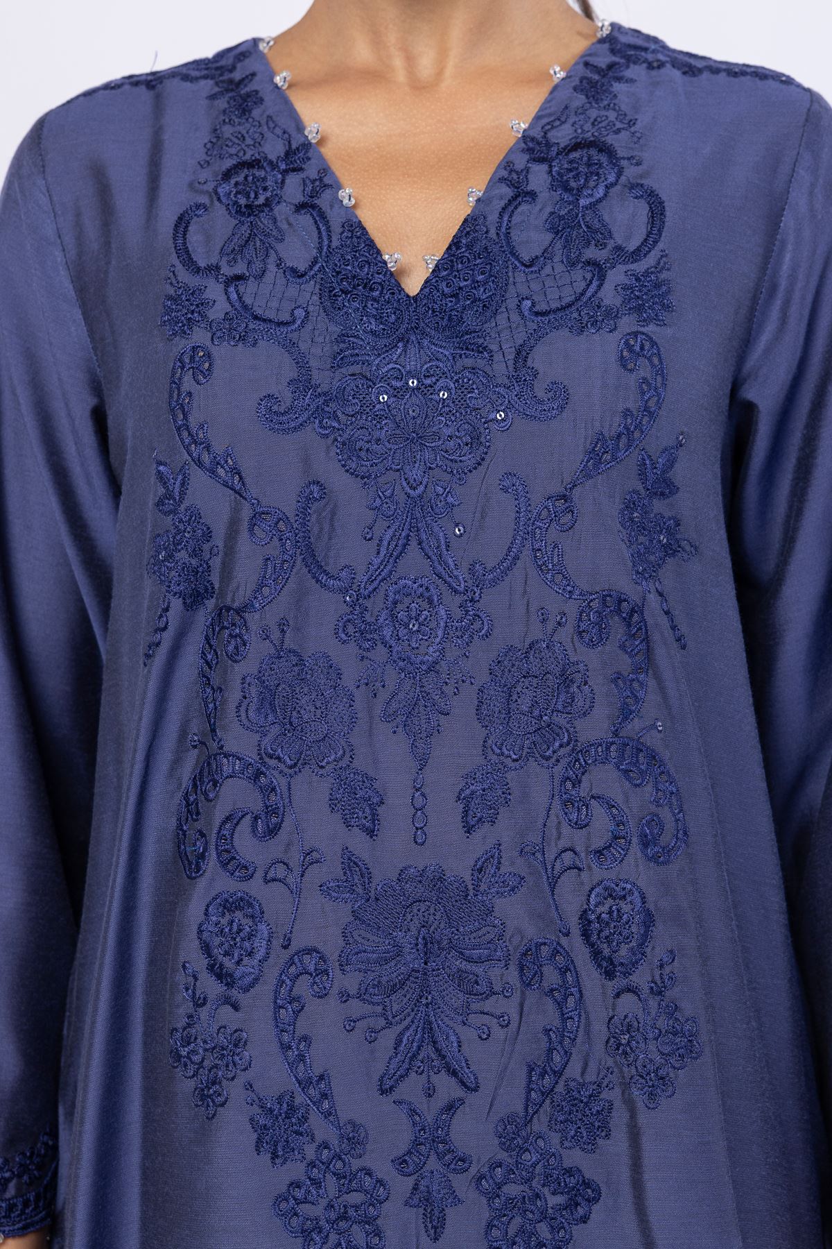Embroidered Raw Silk Kurta - 25-09-11E14-08TA-VG