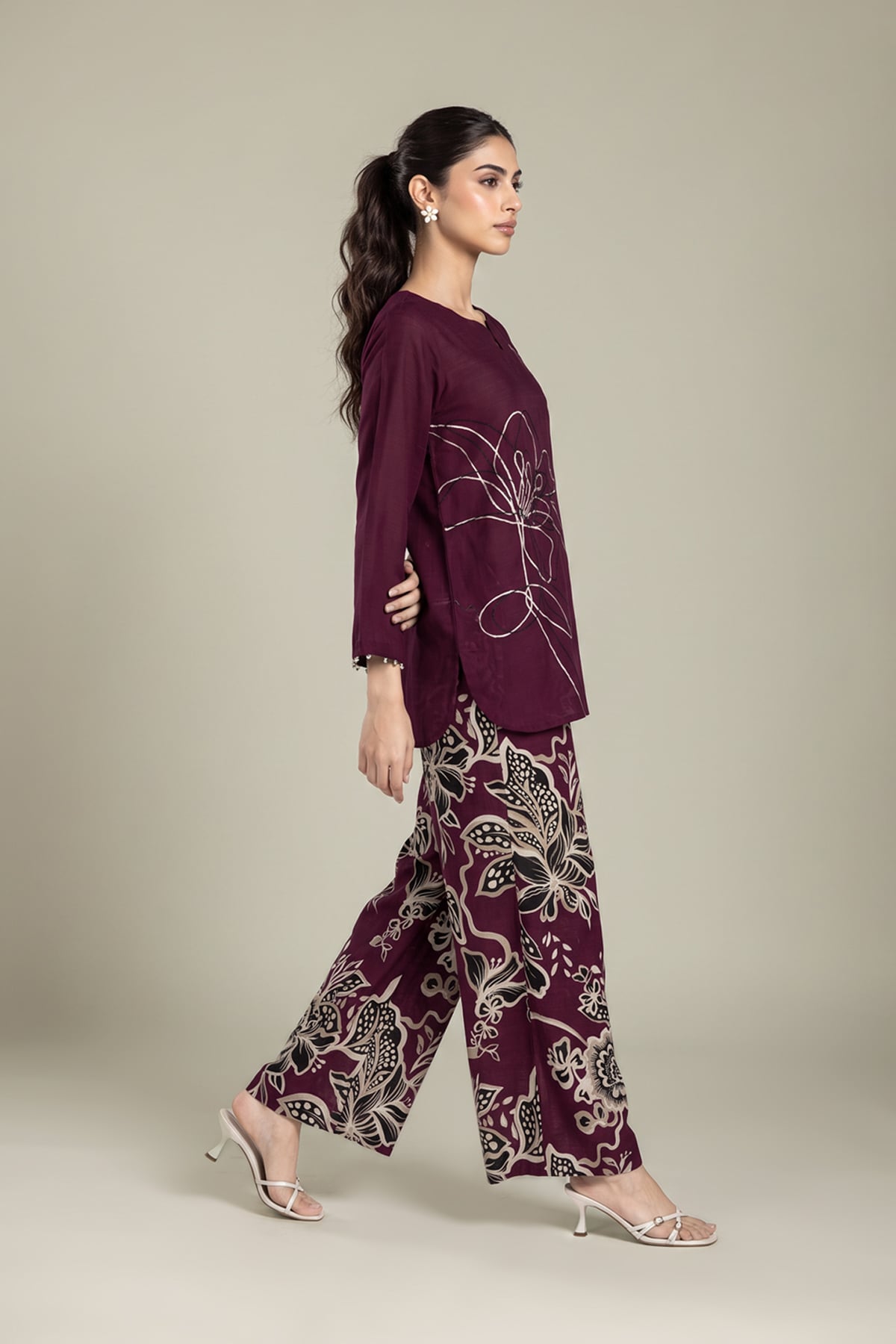 Embroidered Light Khaddar Pants - 1-26-436-A-C1-VG
