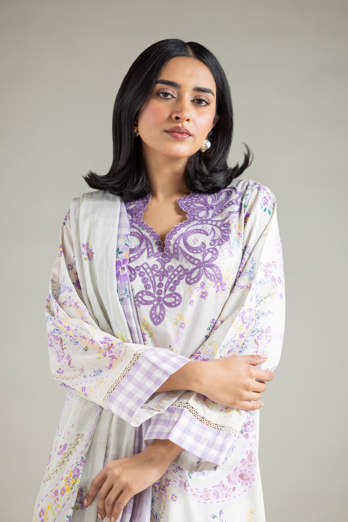 Embroidered Textured Lawn Tailored Lawn Set - T-A22-26-122FE1-VG