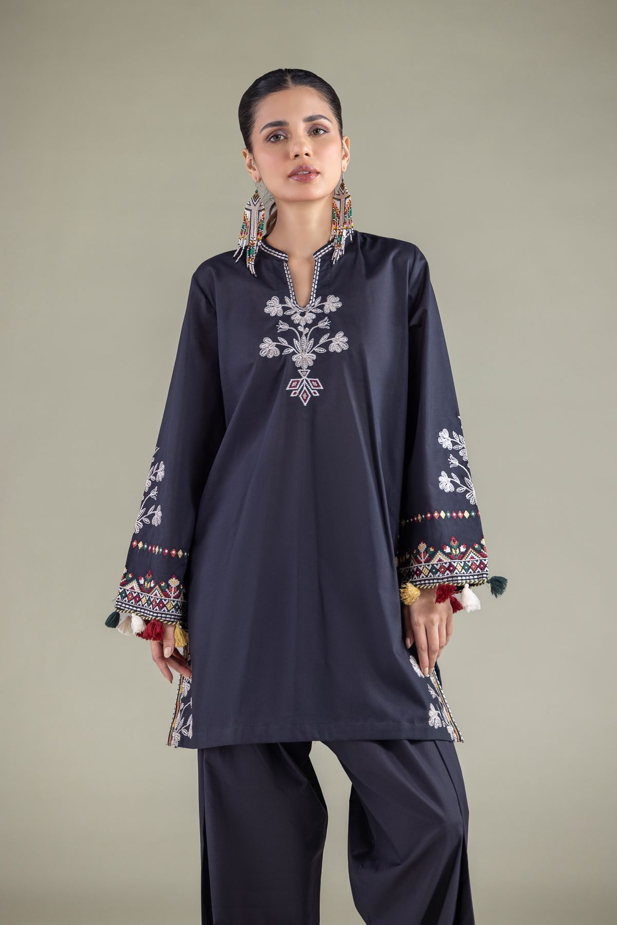 Embroidered Cambric Short V-Neck Kurta - 1-26-129-A-E-VG