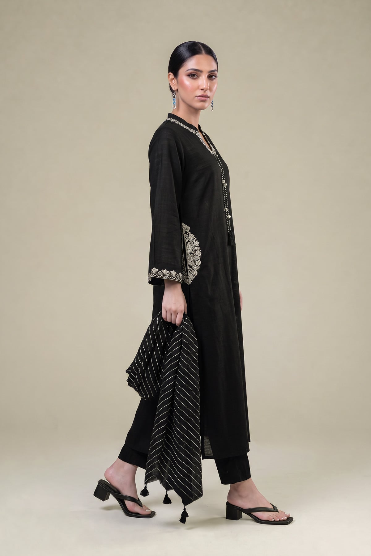Embroidered Light Khaddar Black Solid Pants - 2-26-202-A-D-VG