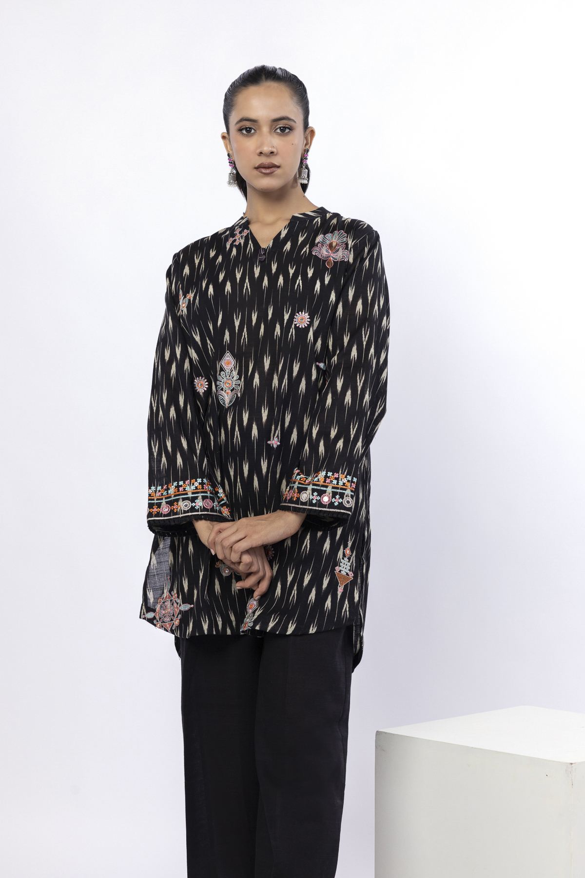Embroidered Khaddar Tailored 2 Piece | Top and Bottom - LKN78BST-VG