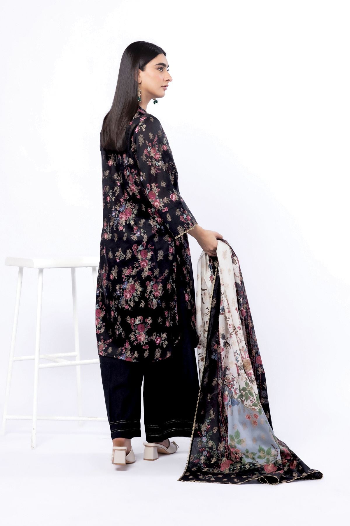 Printed Jacquard Tailored 3 Piece - T-A22-26-101FE-VG