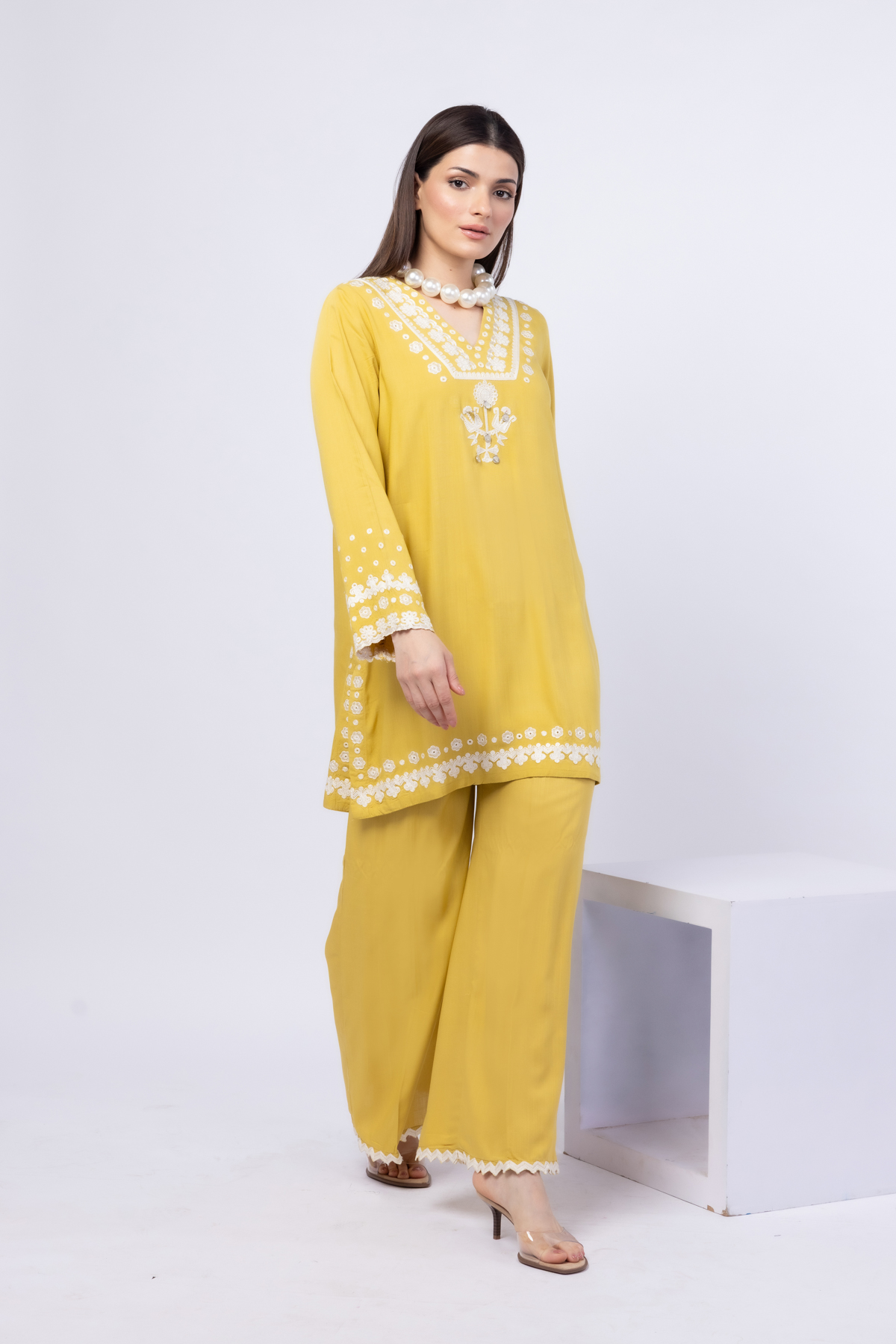 Embroidered Crosshatch Raw Silk Pants - SB25042B-VG