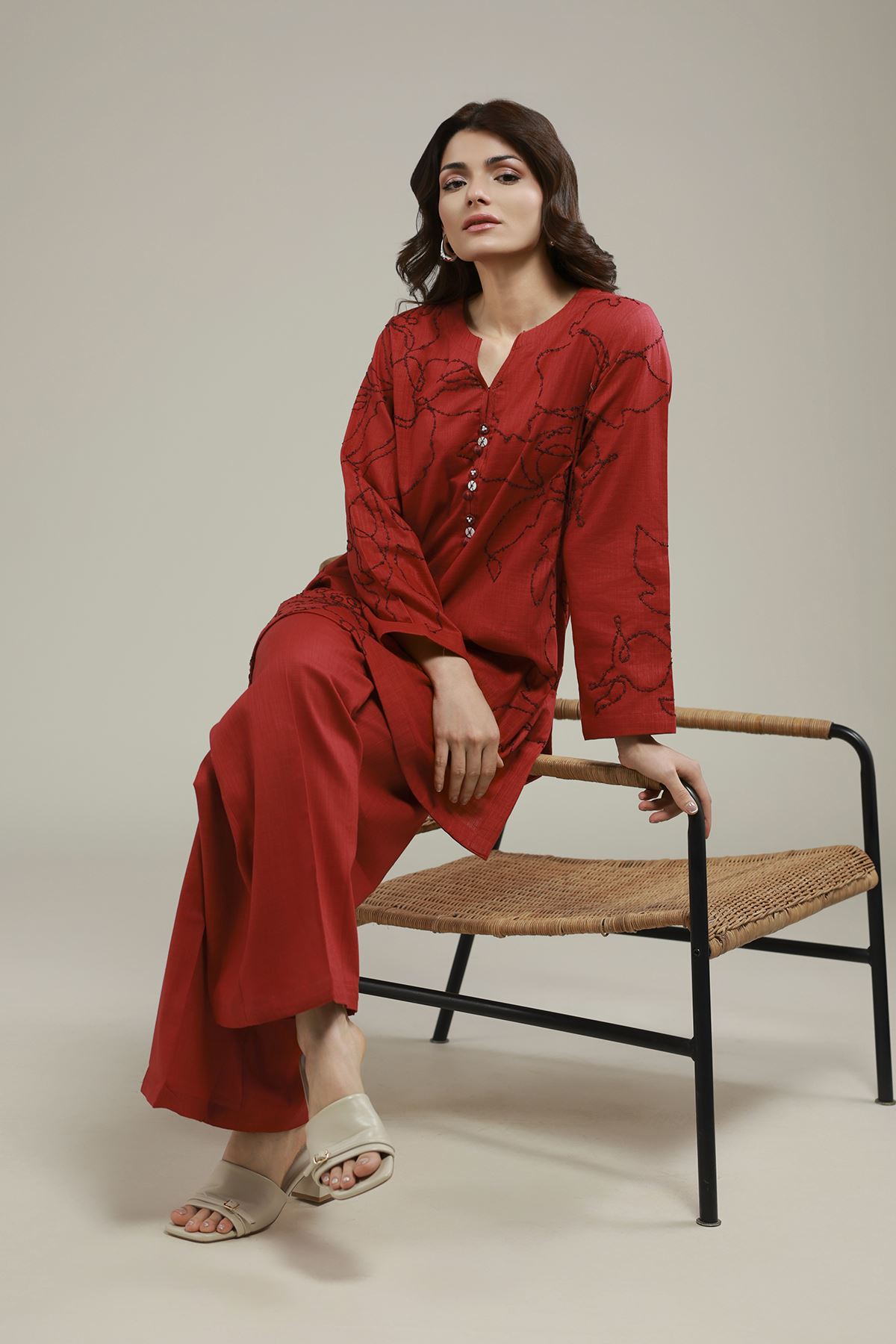 Embroidered Heavy Textured Cotton Floral Threadwork Kurta - EET24546B-VG