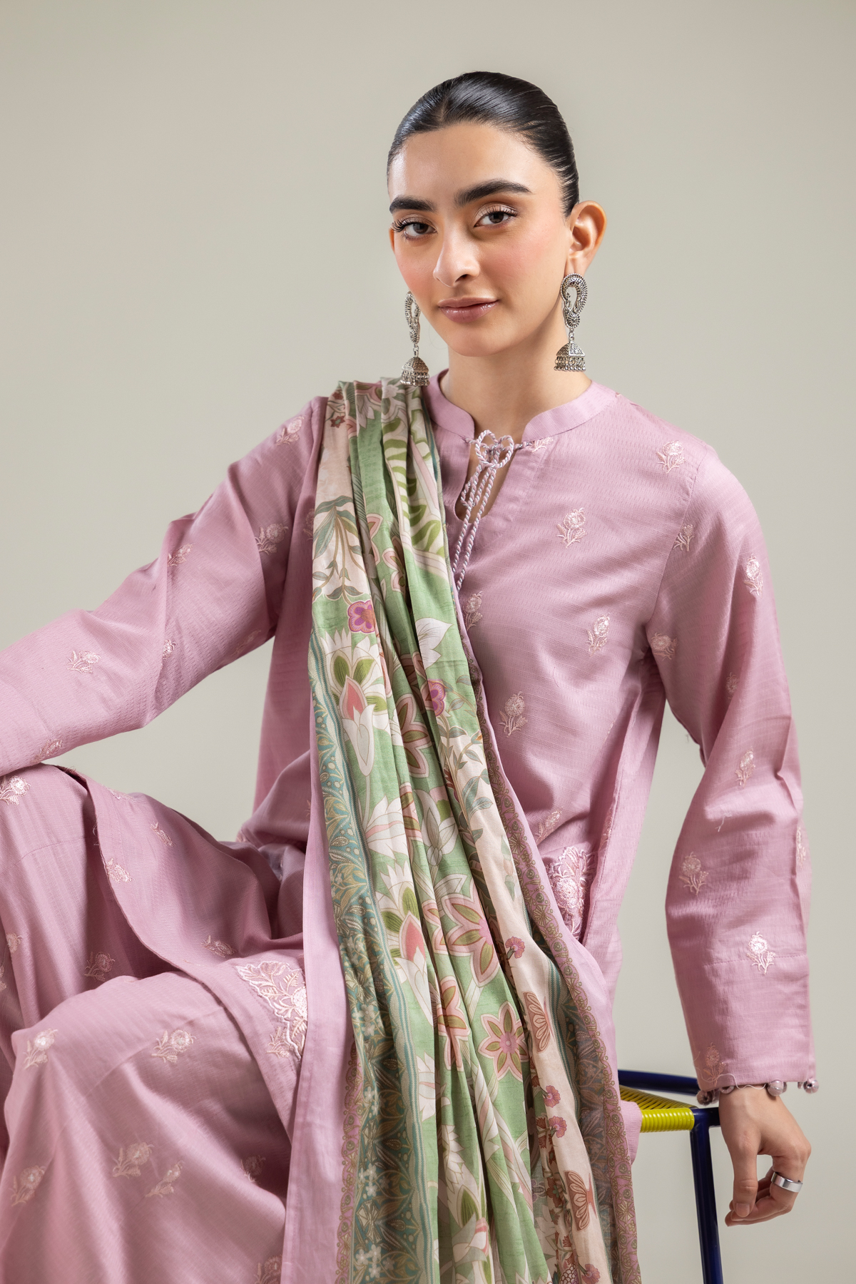 Embroidered Lawn Floral Lawn Dupatta - 2-26-101-A-E-VG