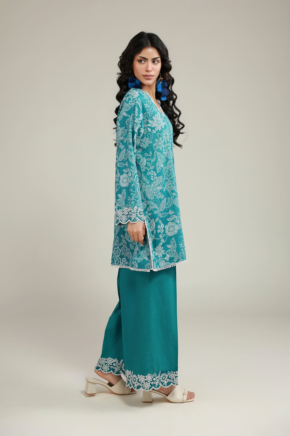 Embroidered Lawn 2 Piece Outfit - 1-26-145-A-C-VG
