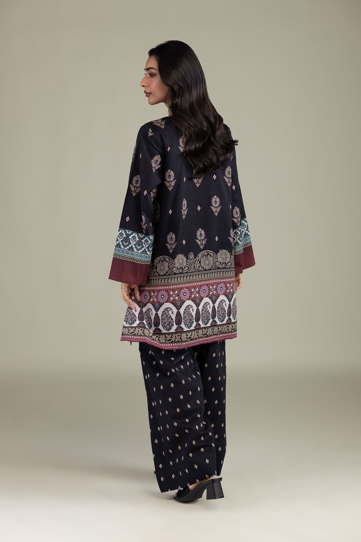 Printed Cambric Cambric Tailored 2-Piece - 1-26-320-A-H2-VG