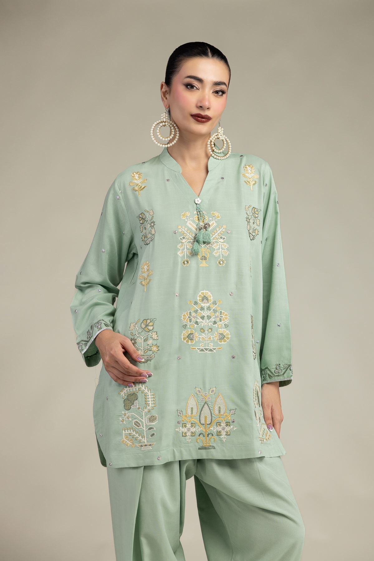 Embroidered Raw Silk Floral Embroidered Kurta - 25-09-11E14-03TA-VG