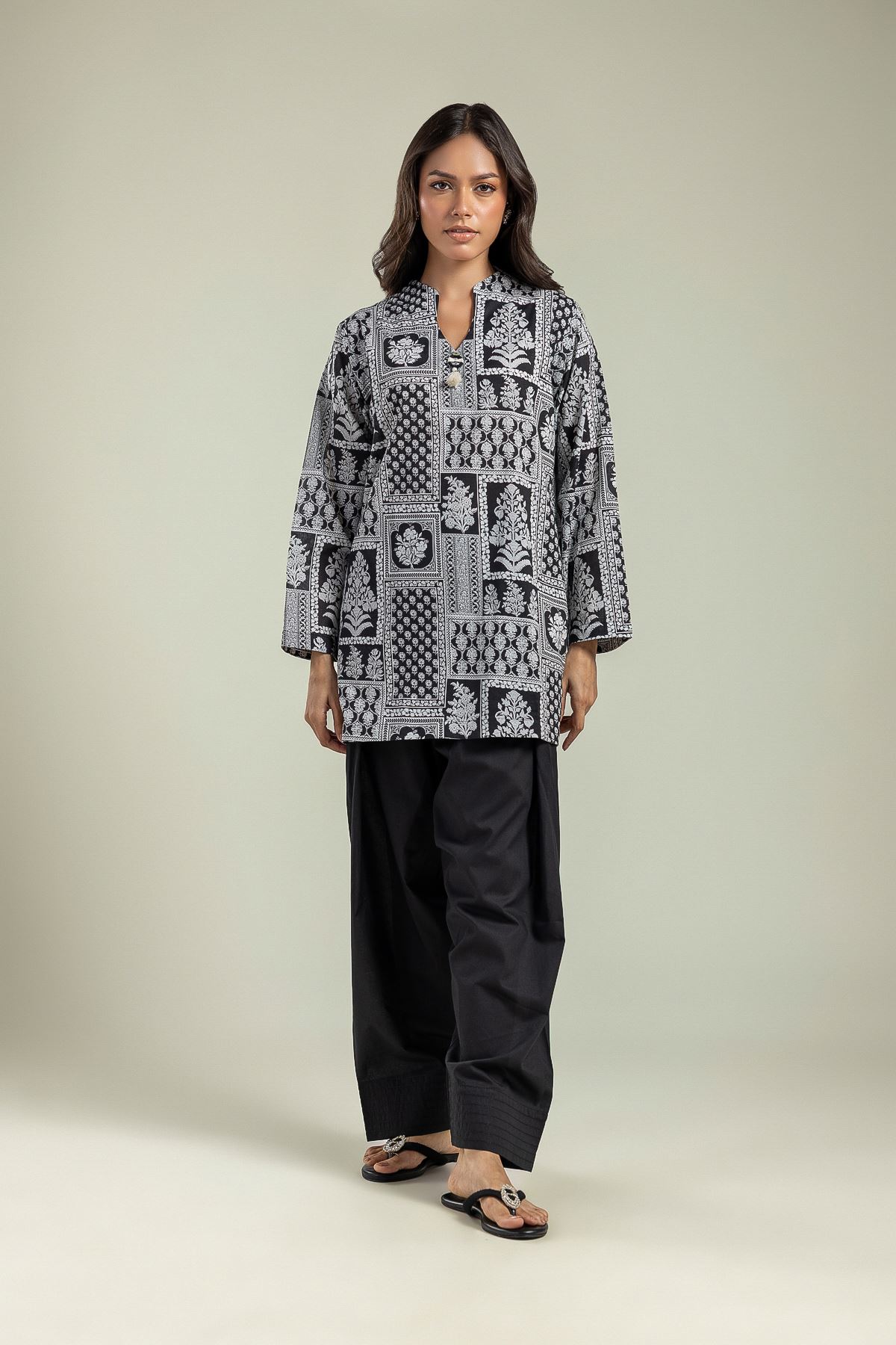 Printed Cambric Black Solid Shalwar - 1-26-201-A-J-VG
