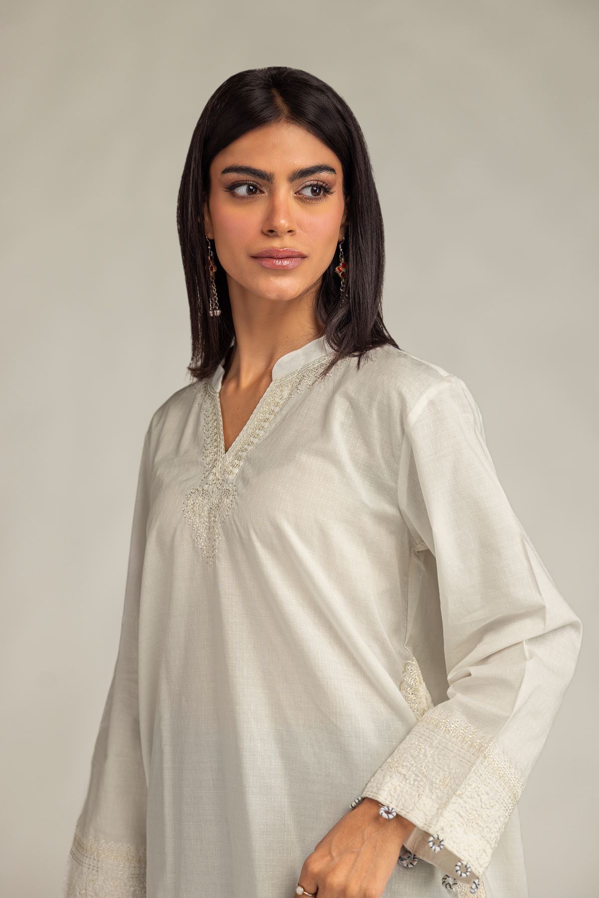 Embroidered Cotton Dobby V-Neck Solid Kurta - 1-26-250-B-H1-VG