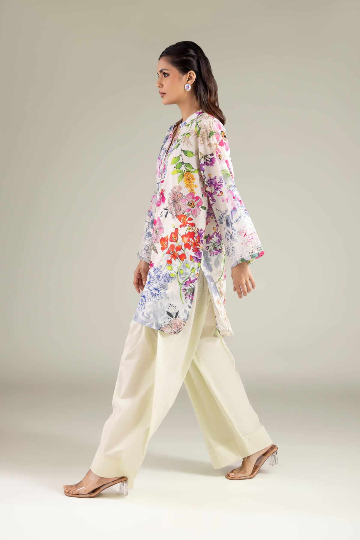 Embroidered Lawn 2-Piece Tailored Lawn - T-A11-26-114FD1-VG