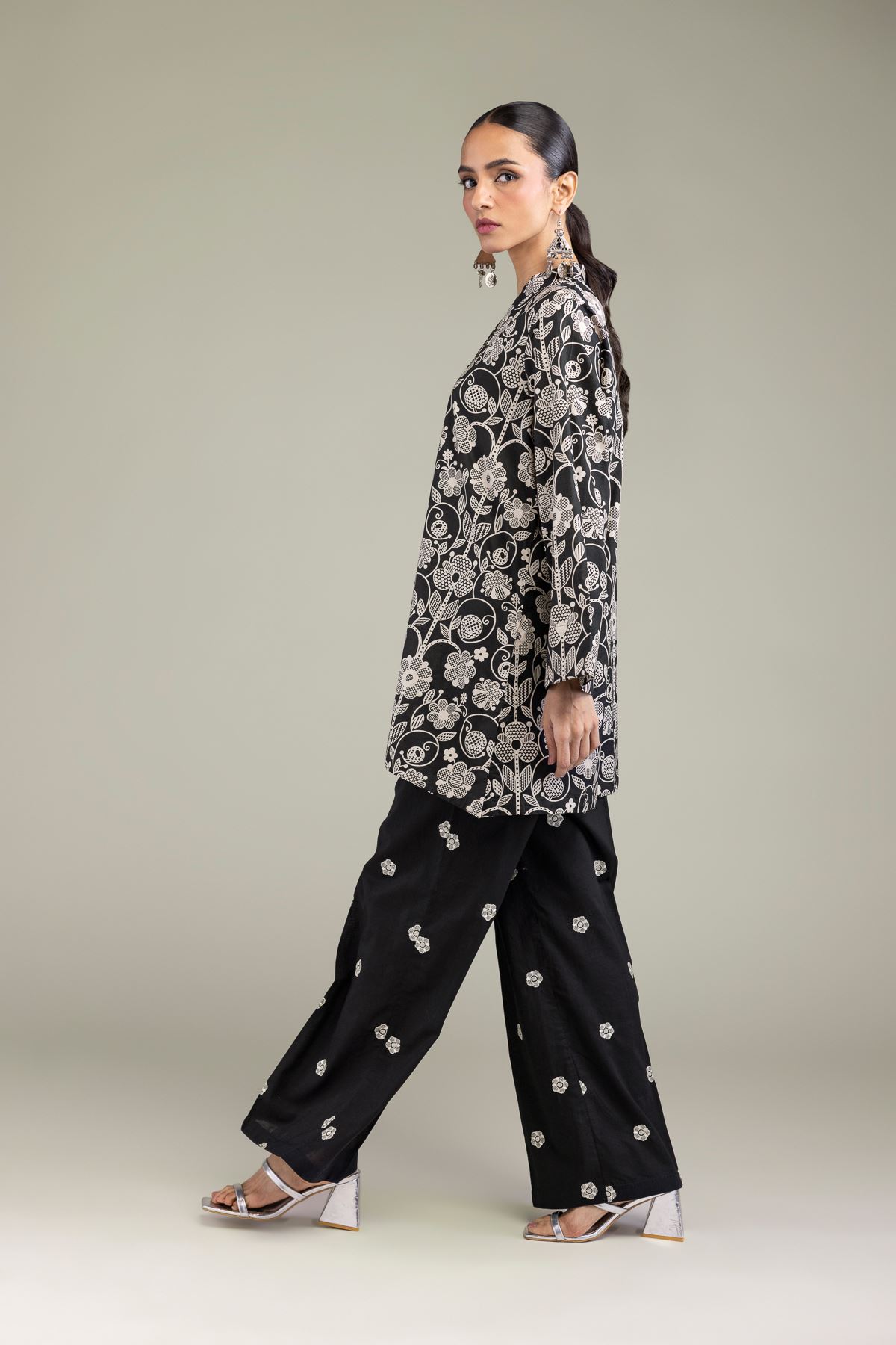 Embroidered Cambric Black Cambric Pants - 1-26-210-A-C1-VG