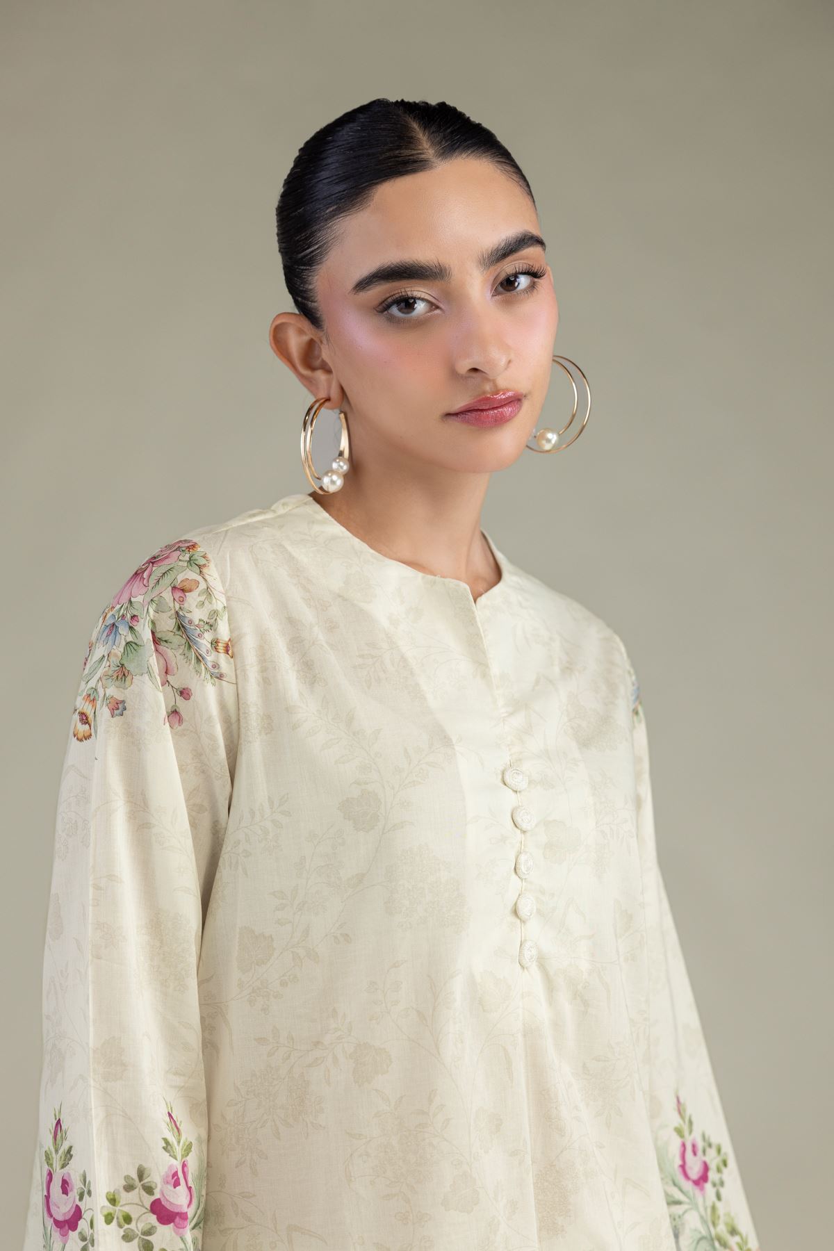 Printed Cambric Short V-Neck Kurta - 1-26-250-B-H1-VG