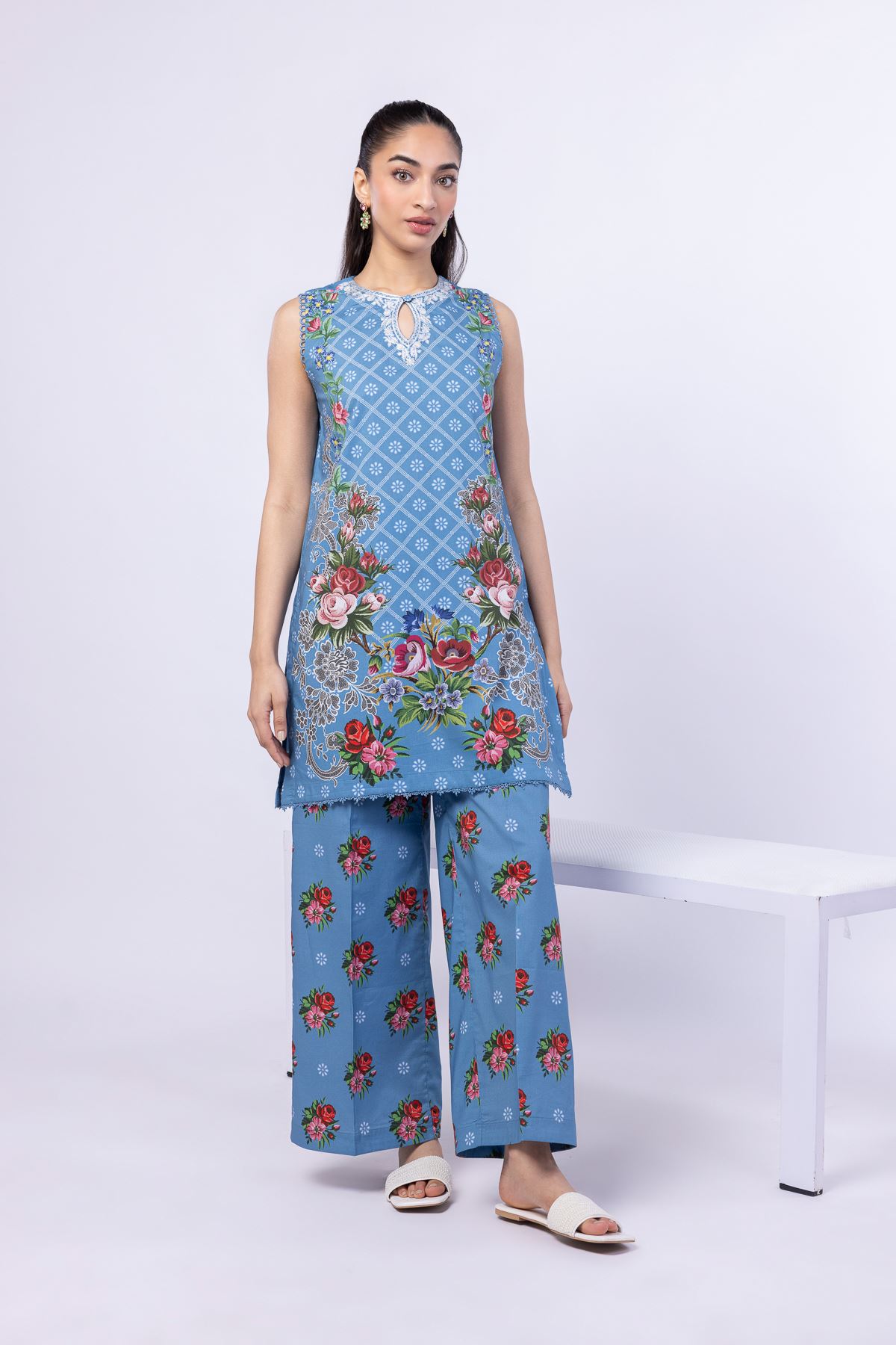 Embroidered Cotton Viscose Kurta - 25-05S22-05TB-VG