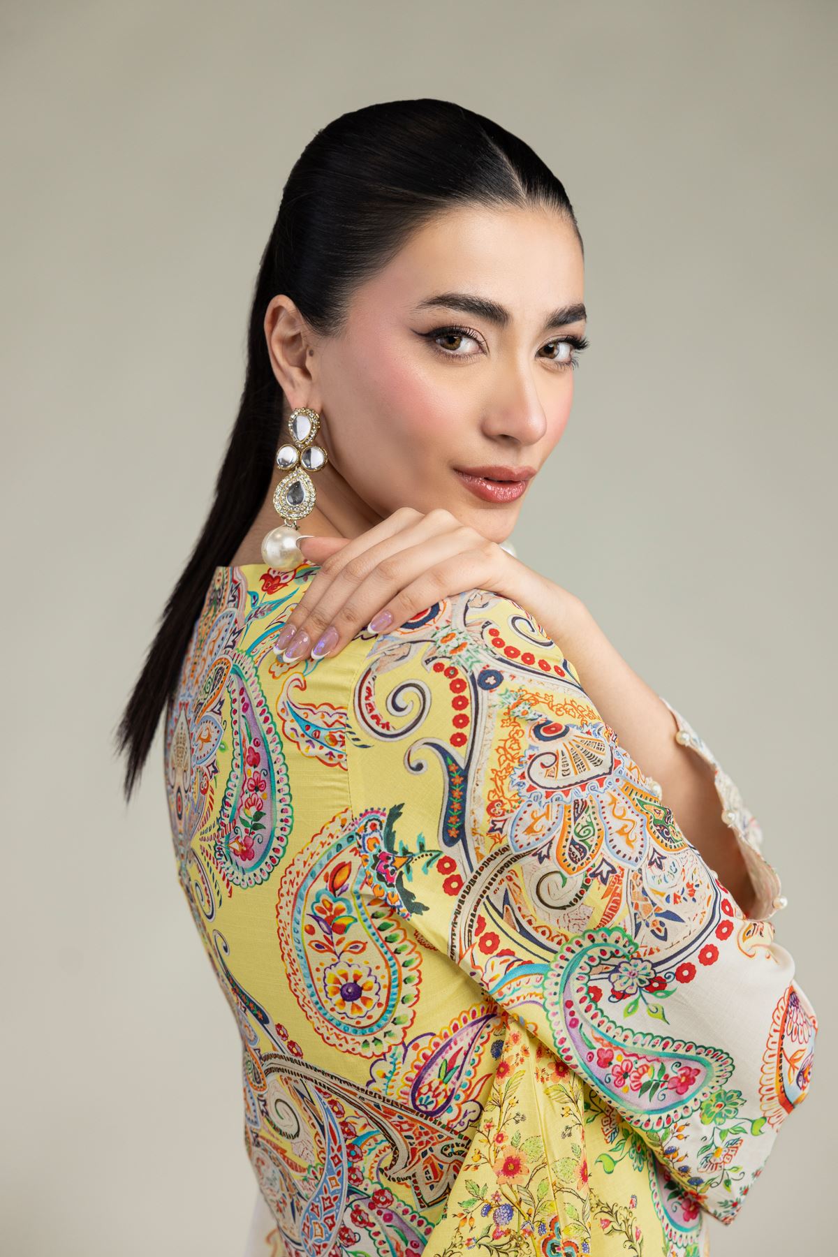 Embroidered Raw Silk Short Silk Kurta - 25-09-11E14-03TA-VG