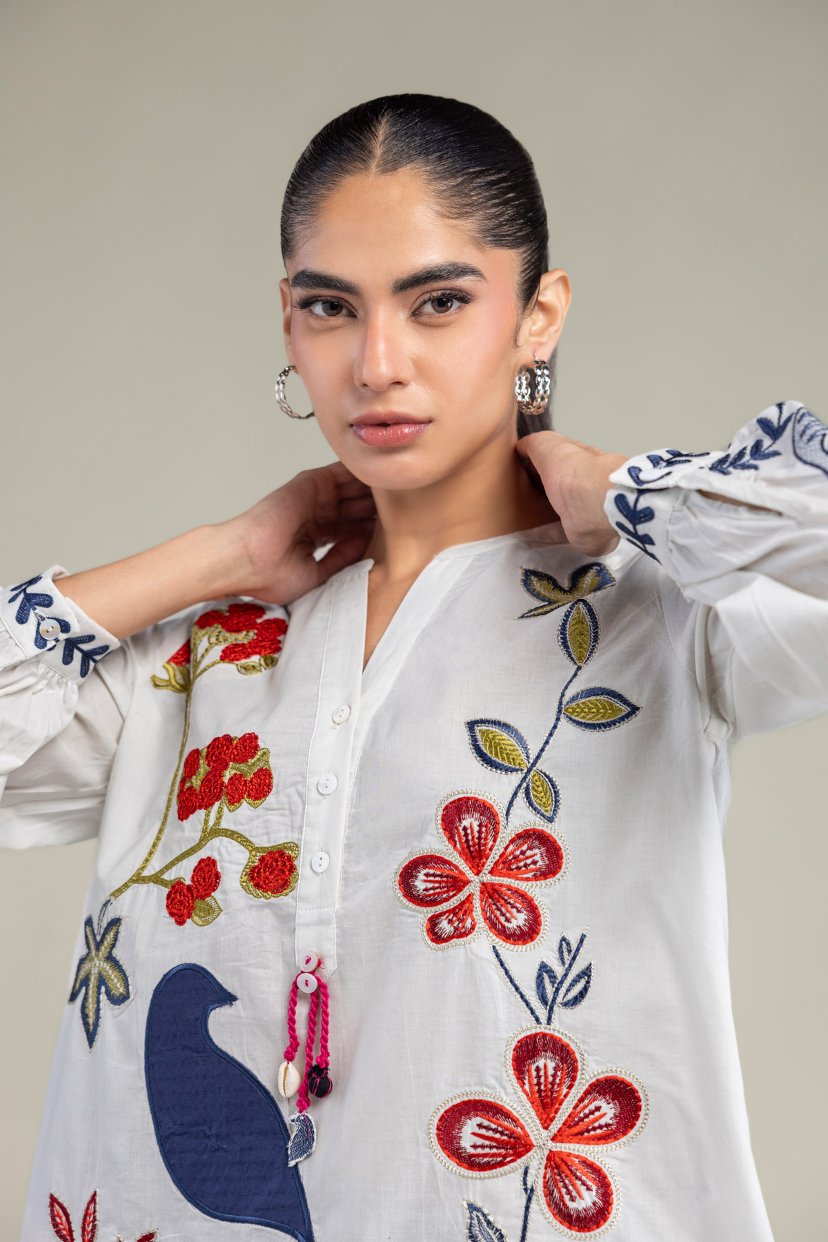 Embroidered Cambric Floral Cambric Blouse - 1-26-102-A-F-VG
