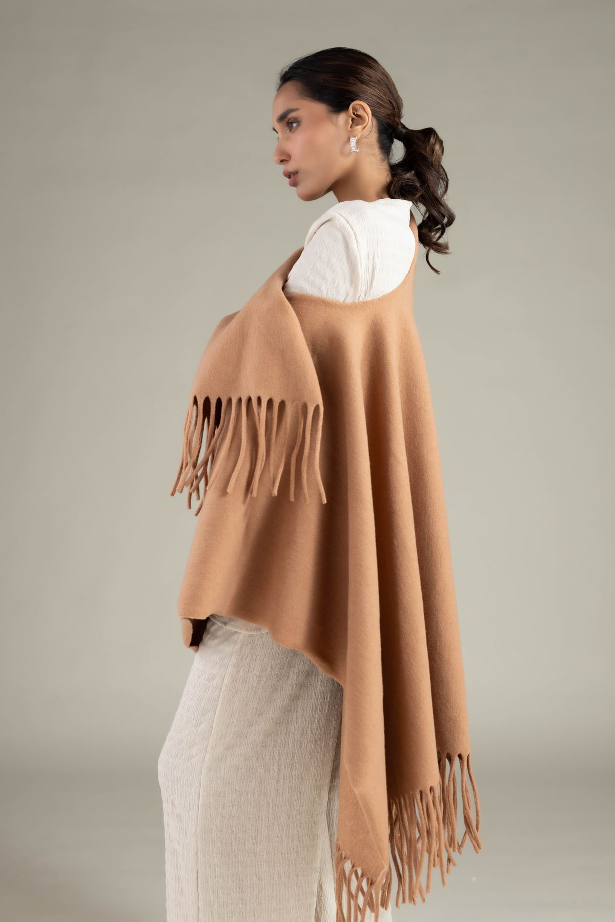 Dyed Blended Acrylic Cape - 25-09-11W3-07SA-VG