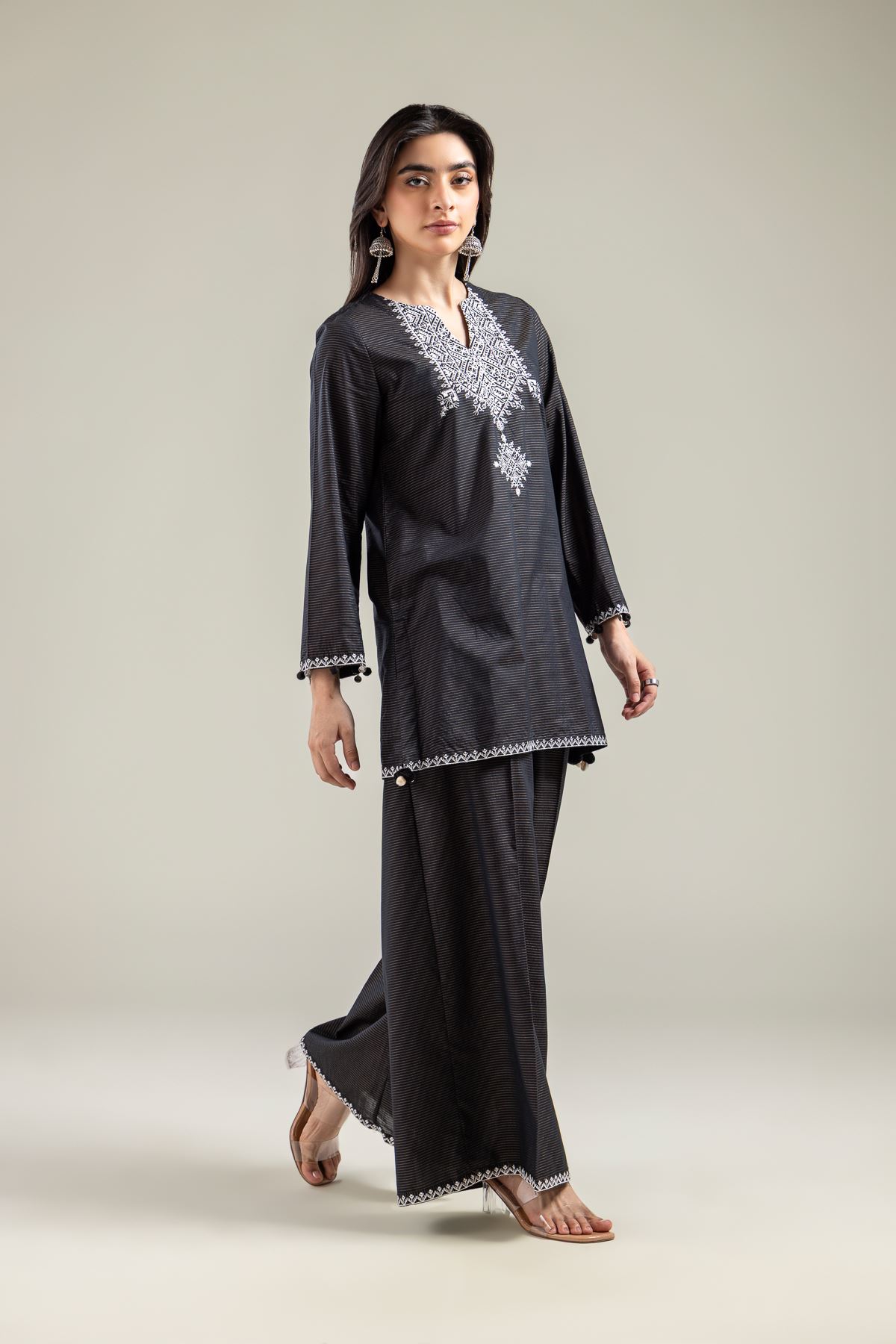 Embroidered Mesuri Black Mesuri Pants - 2-26-107-A-B-VG