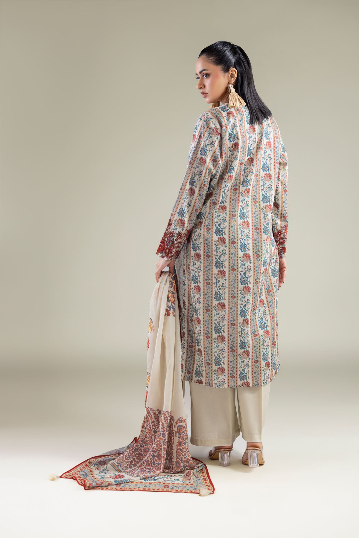 Embroidered Lawn 3-Piece Tailored Lawn - A11-26-118FI2-VG