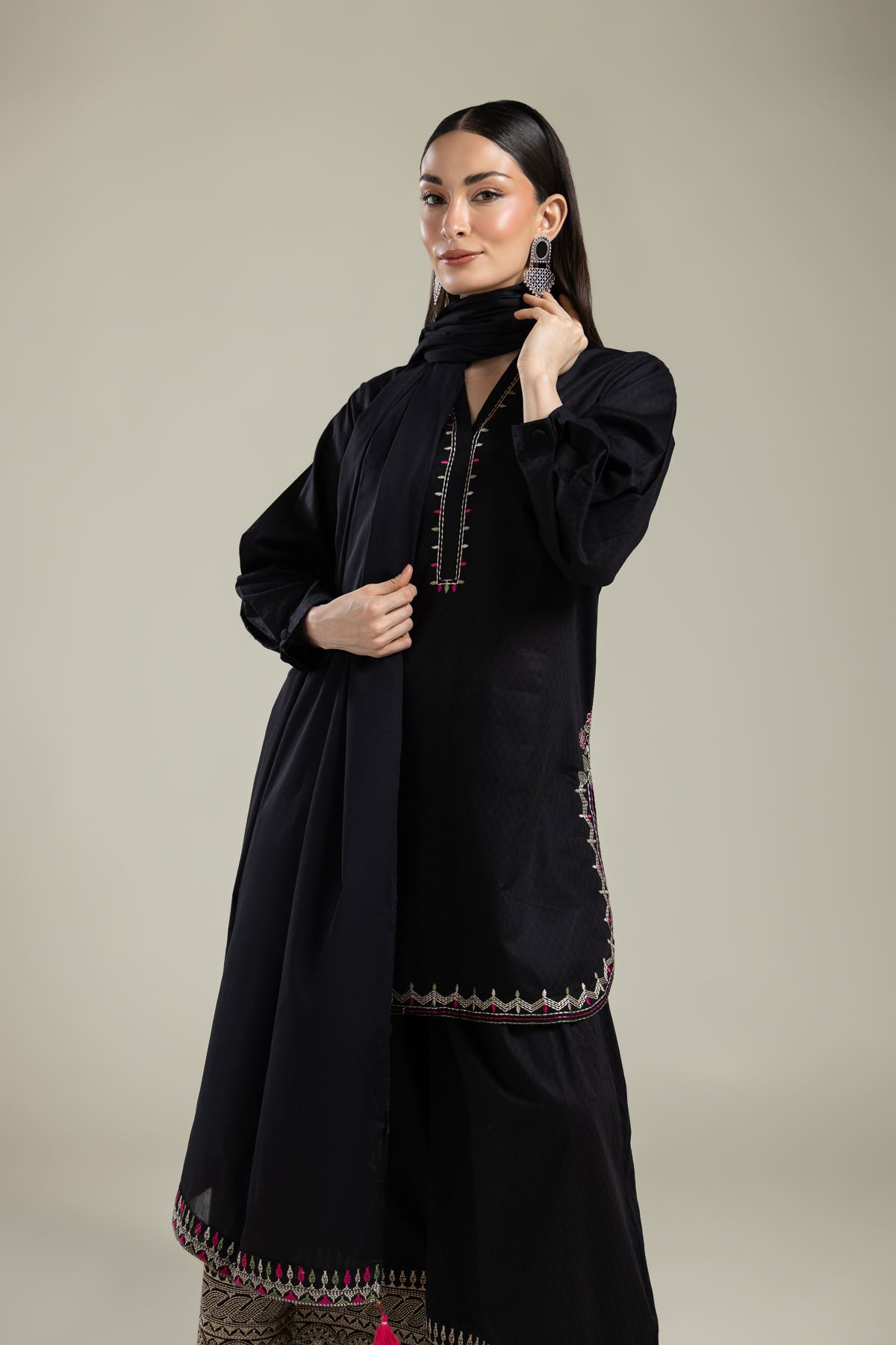 Embroidered Lawn Black Lawn Dupatta - 1-26-134-A-E-VG