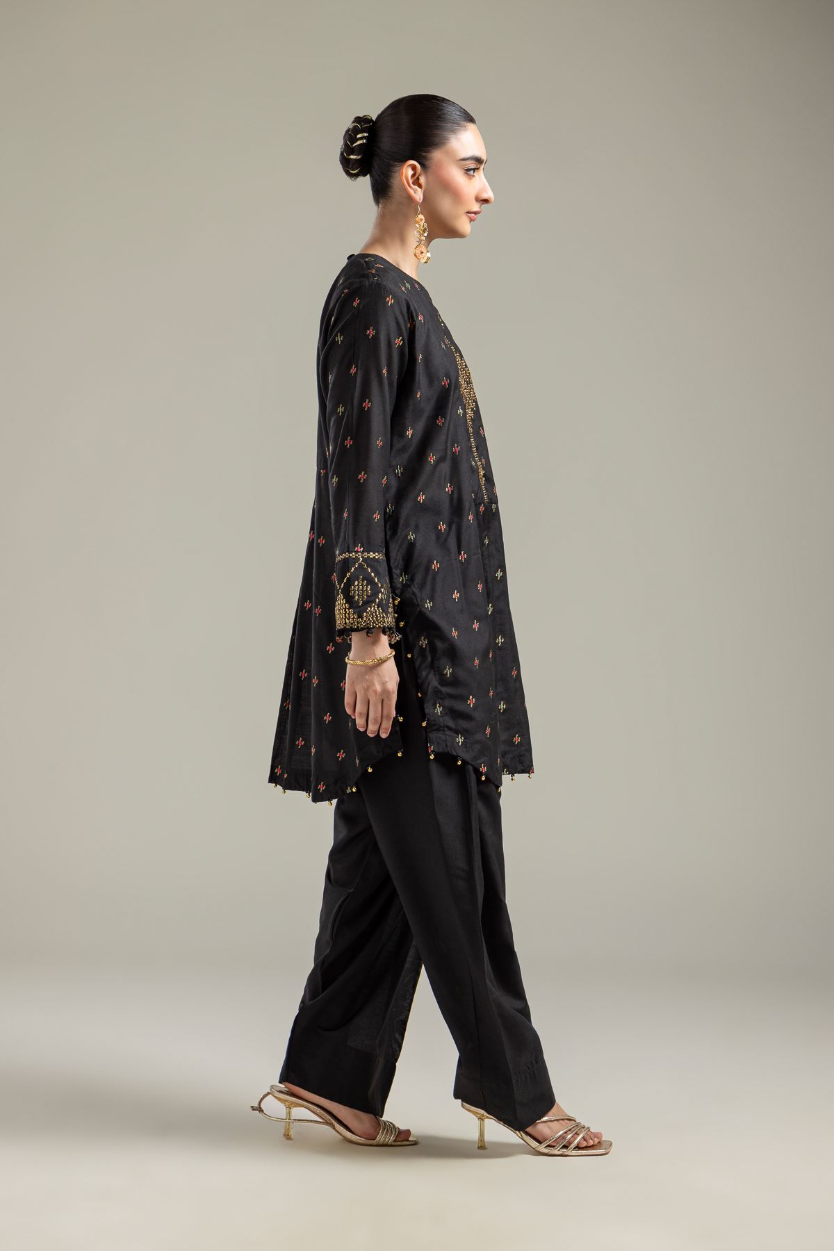 Raw Silk Solid Black Shalwar - 2-26-107-A-H-VG